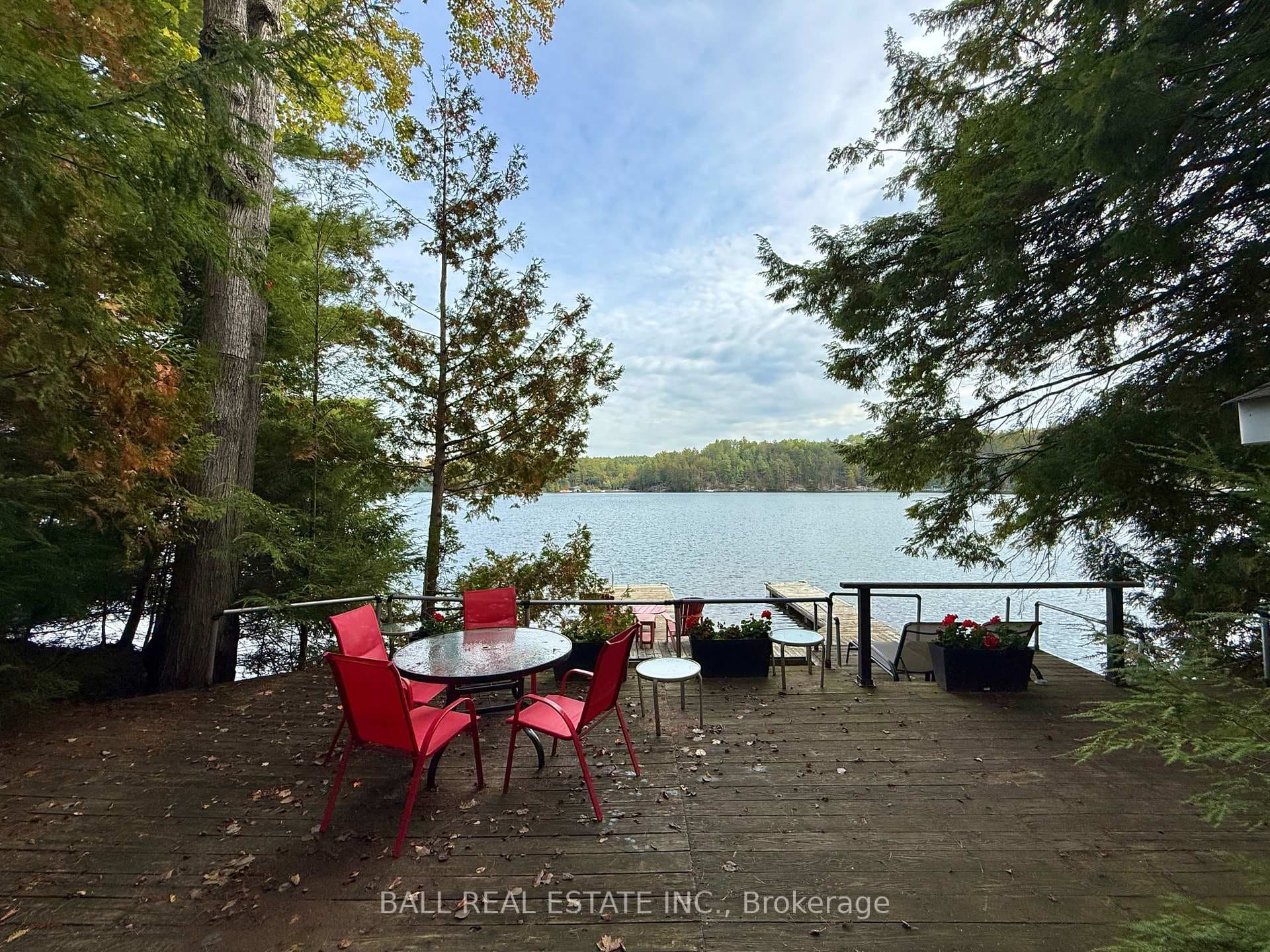 551 Renwick Road photo 34