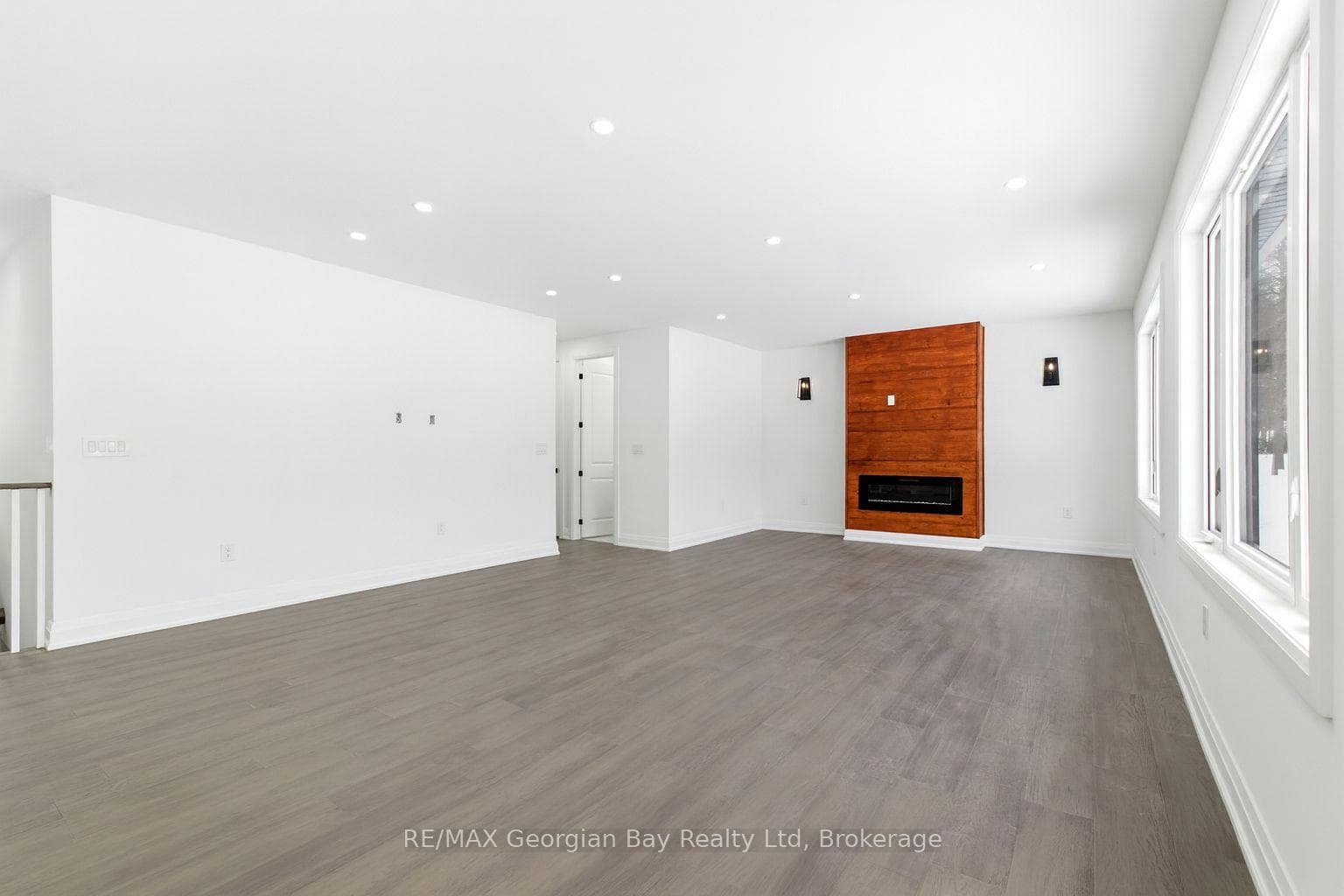 49 Beaufort Crescent photo 6