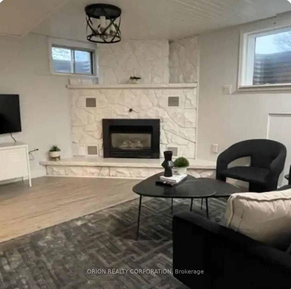 1110 Pinegrove Road Unit BSMT photo 2