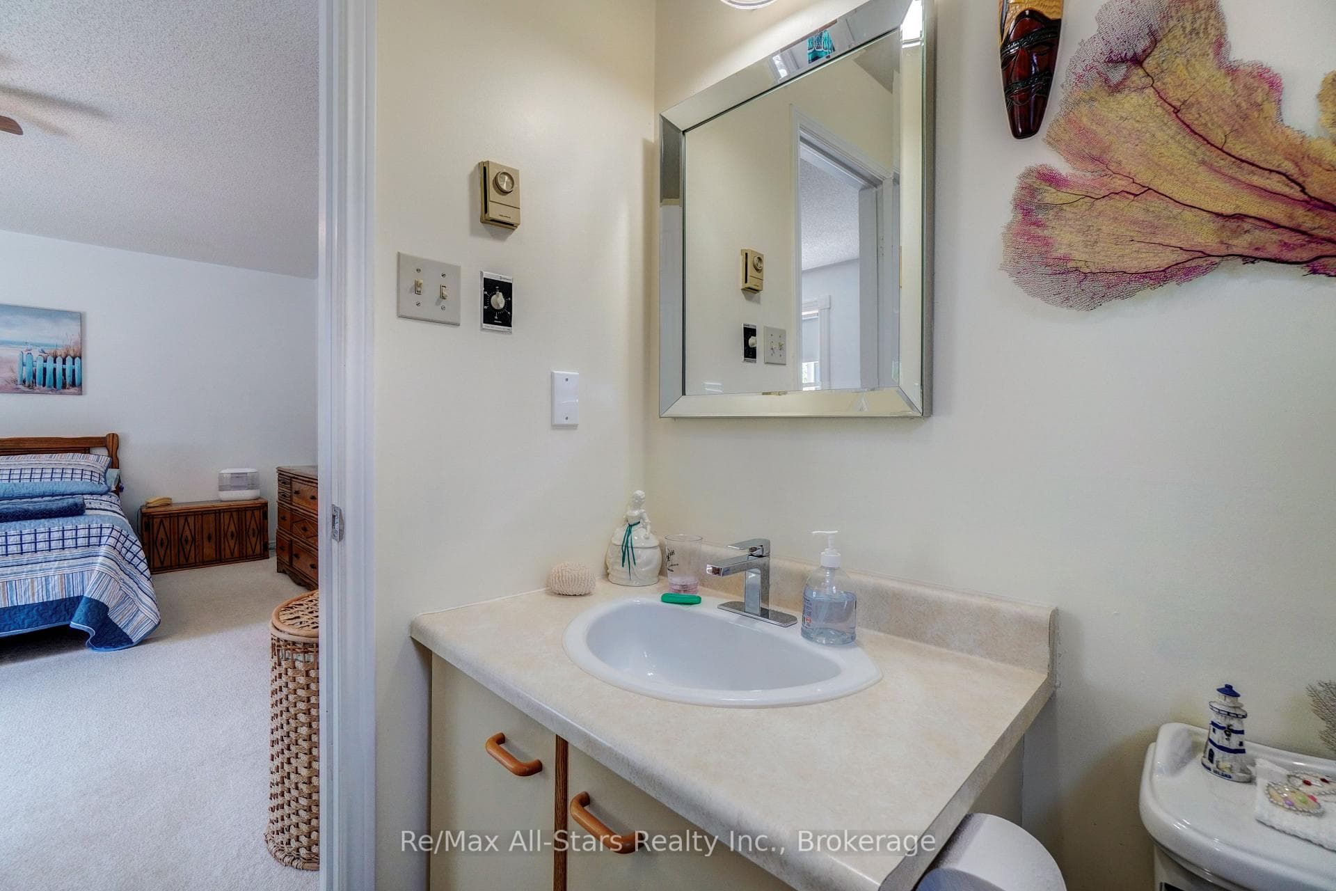 16 Cedartree Lane photo 17