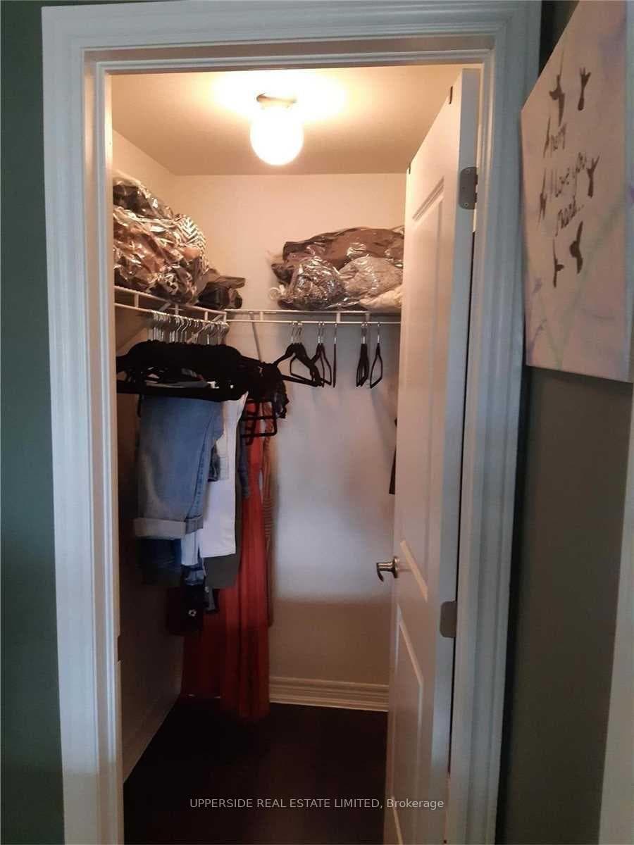 9601 Jane Street Unit 7 photo 9