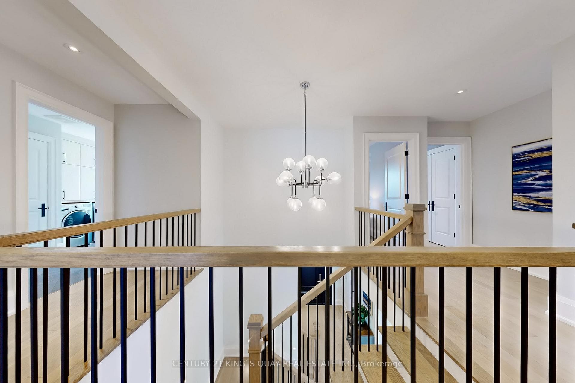 8 Parkway Avenue photo 28
