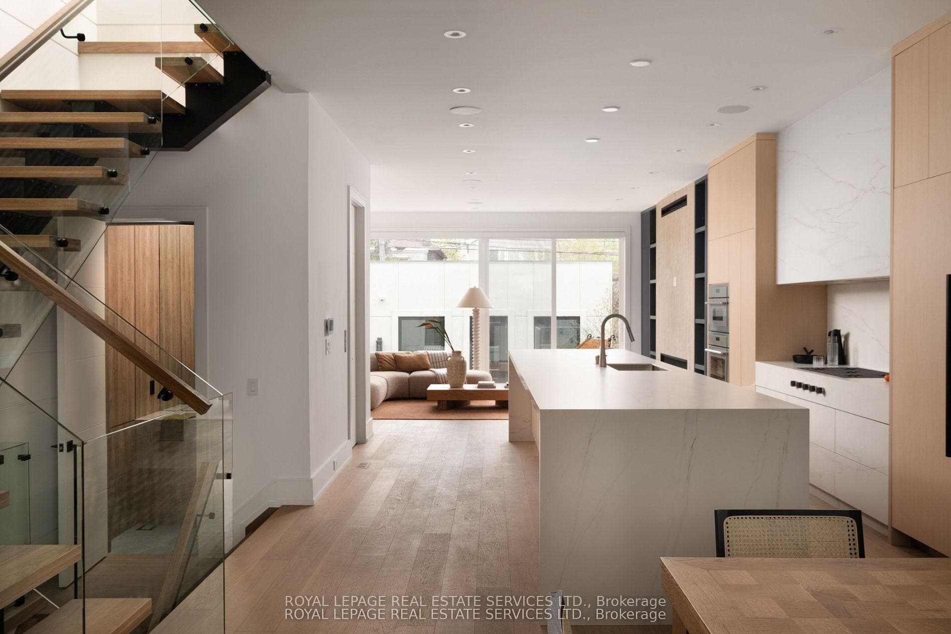 237 Bedford Park Avenue photo 12