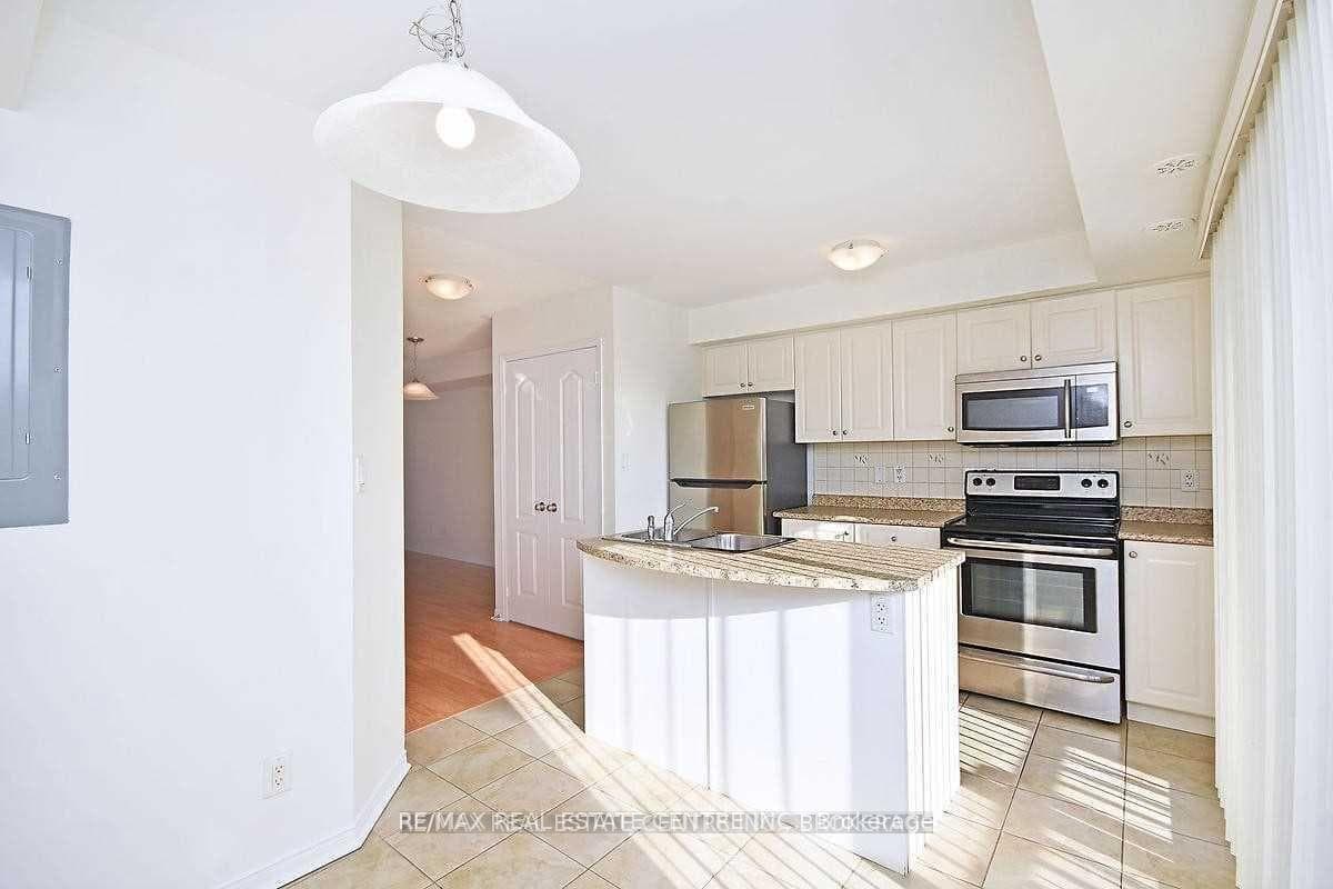 5605 Oscar Peterson Boulevard Unit 4 photo 23