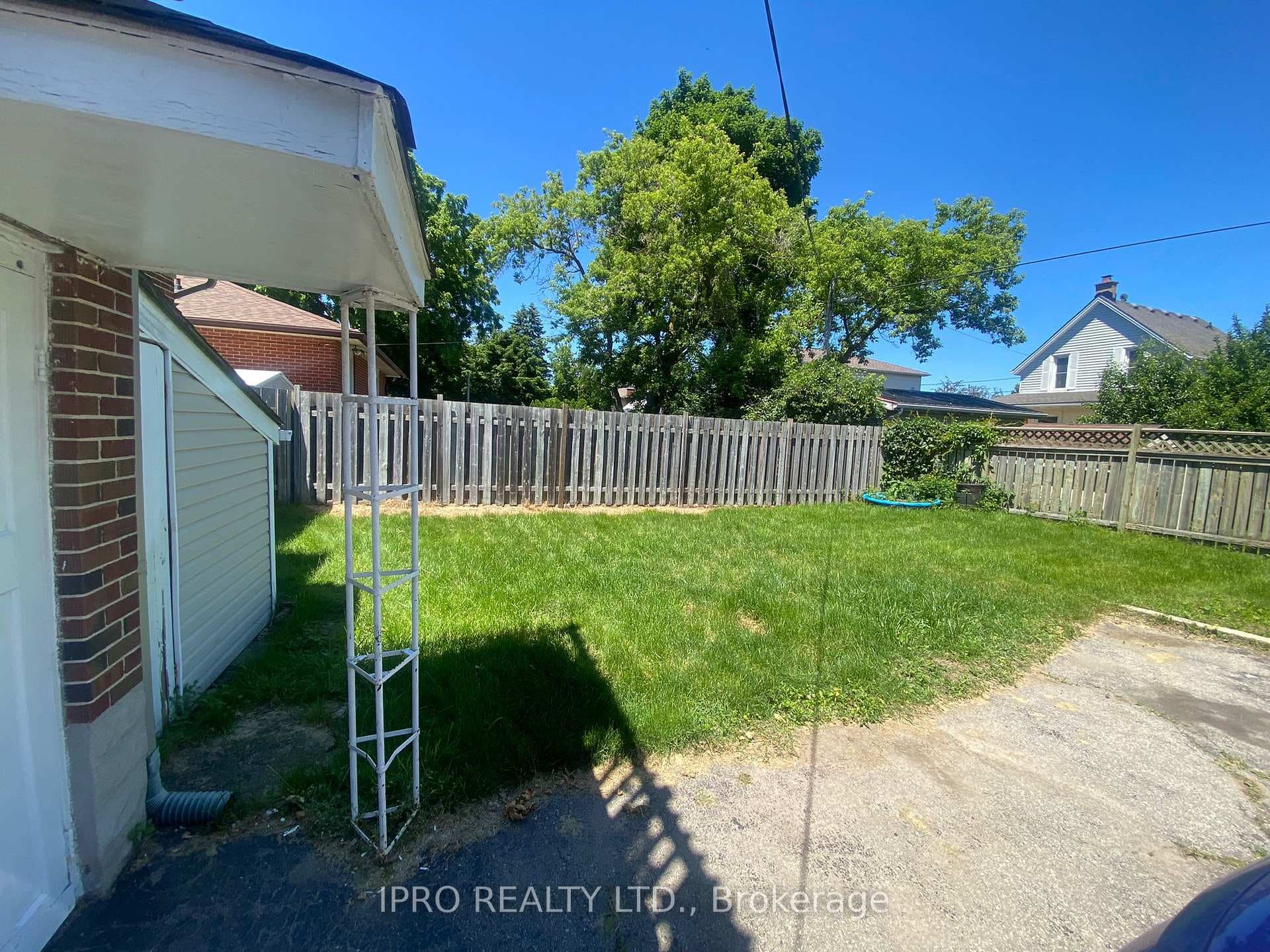 102 Ellis Avenue Unit MAIN photo 31