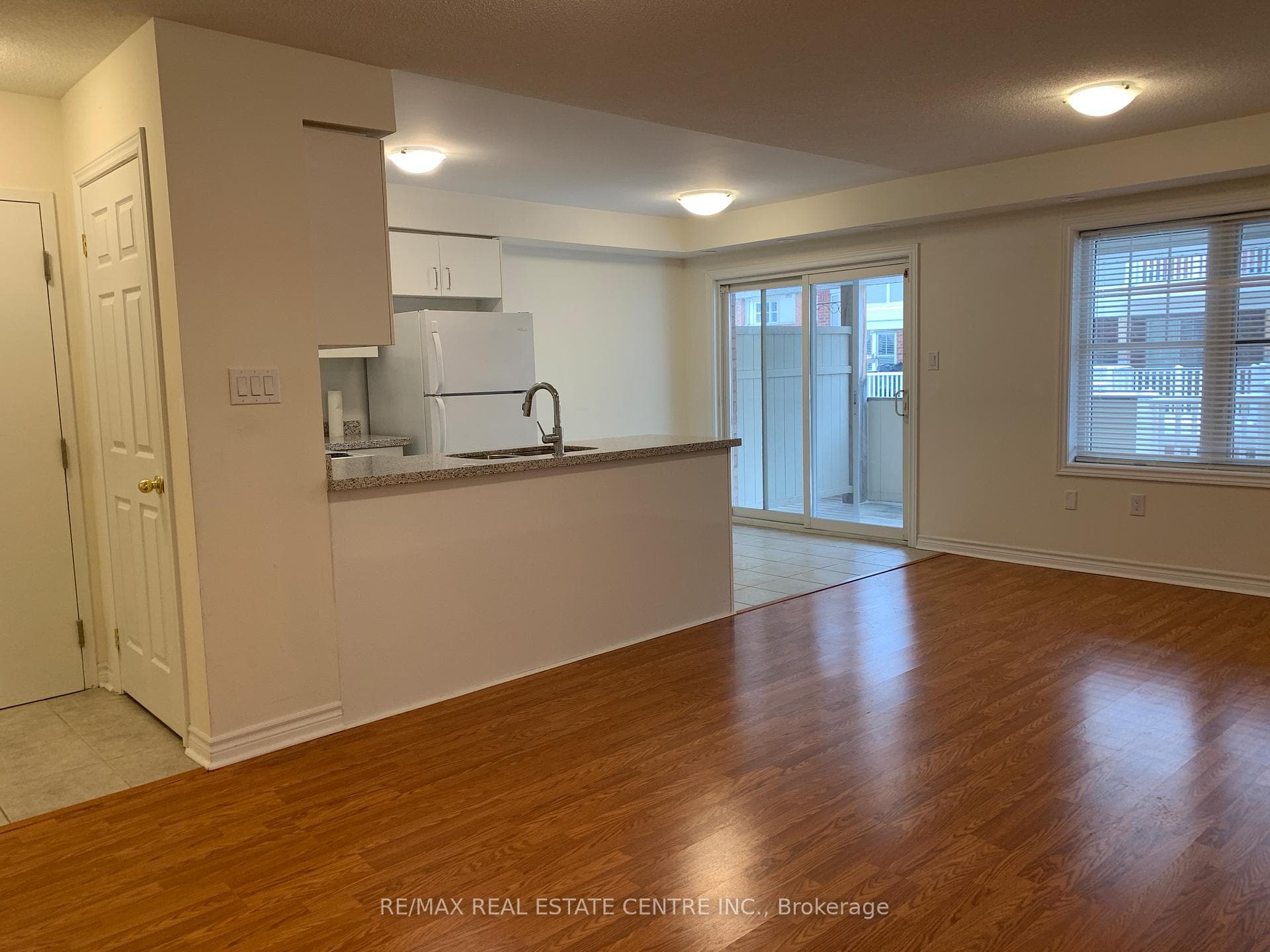 600 Shoreline Drive Unit 1 photo 3