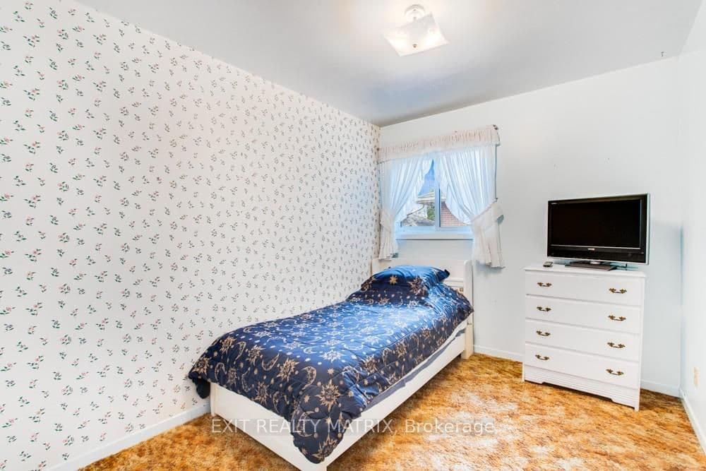 415 DUFFERIN Street photo 20
