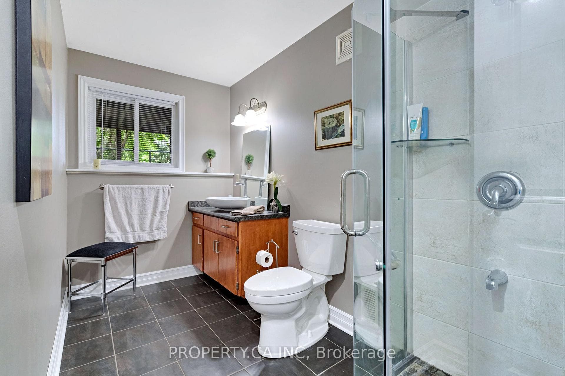1620 Farmbrook Road photo 41