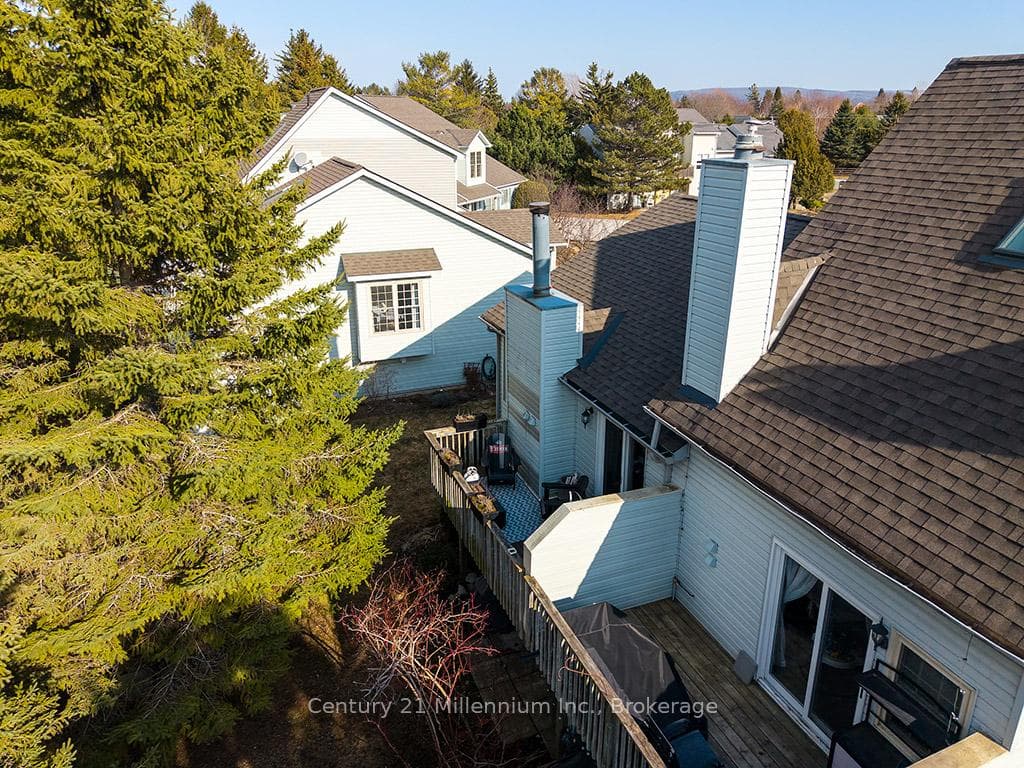 150 Victoria Street Unit 122 photo 22