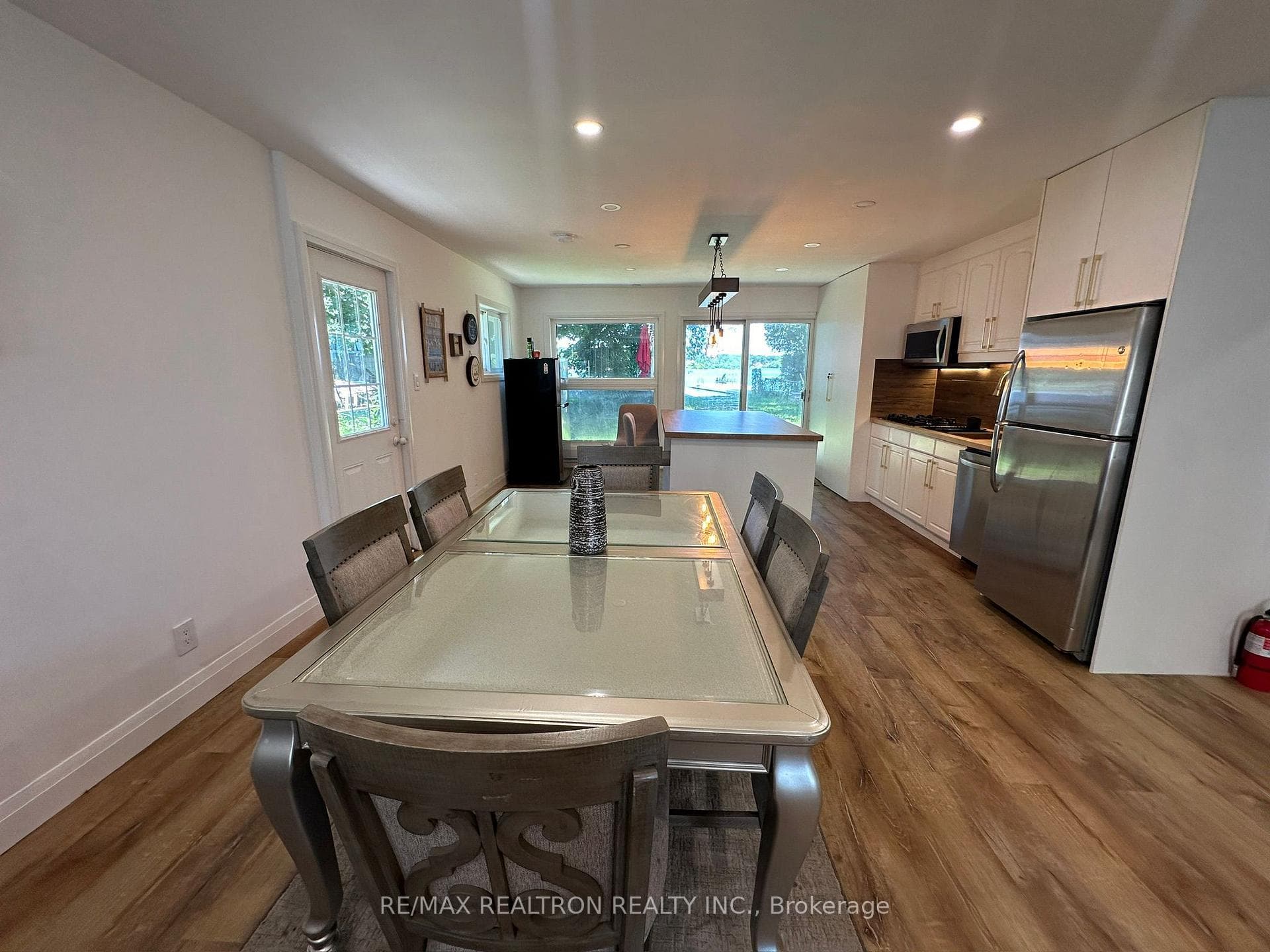 172 Cedar Island Road photo 30