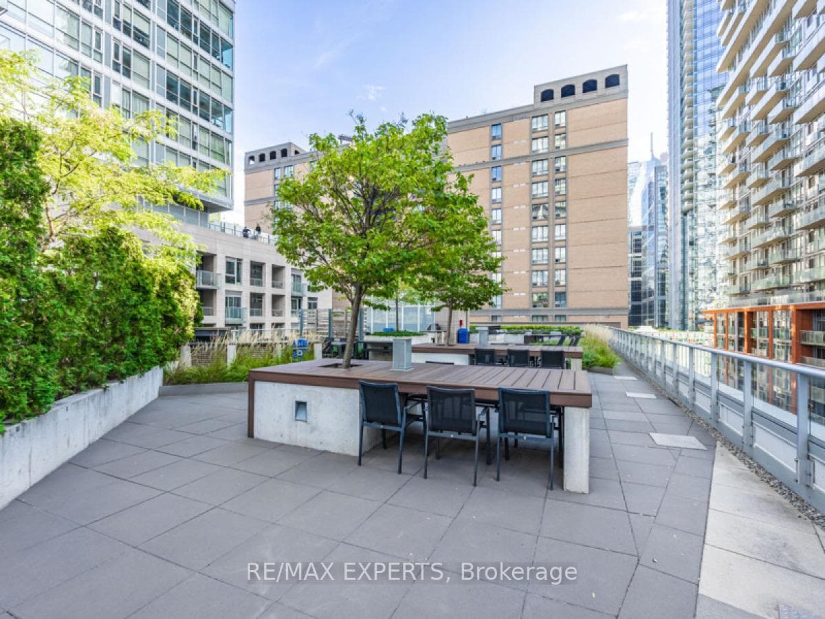 Terrace - Amenities