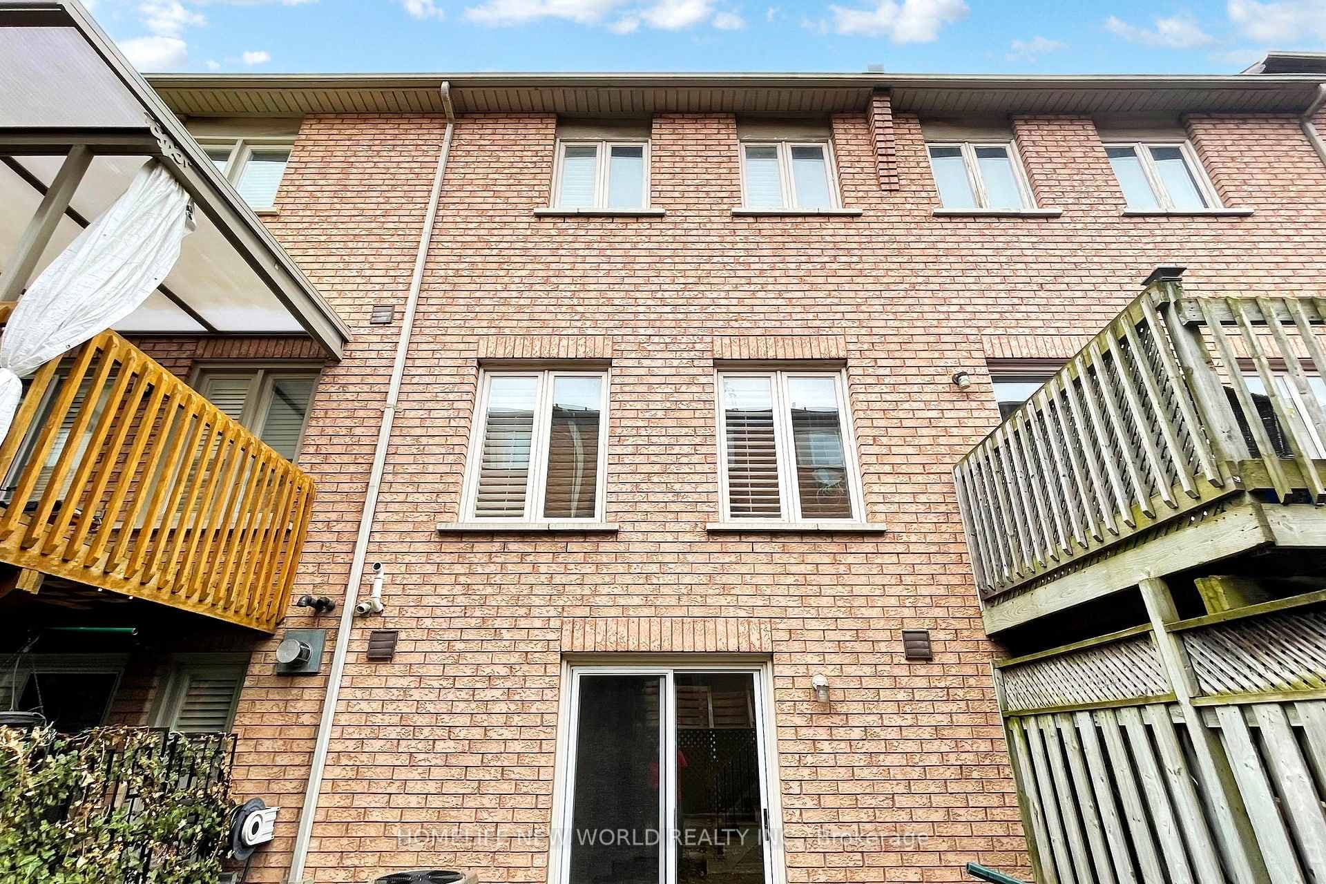 50 Bluewater Court photo 35