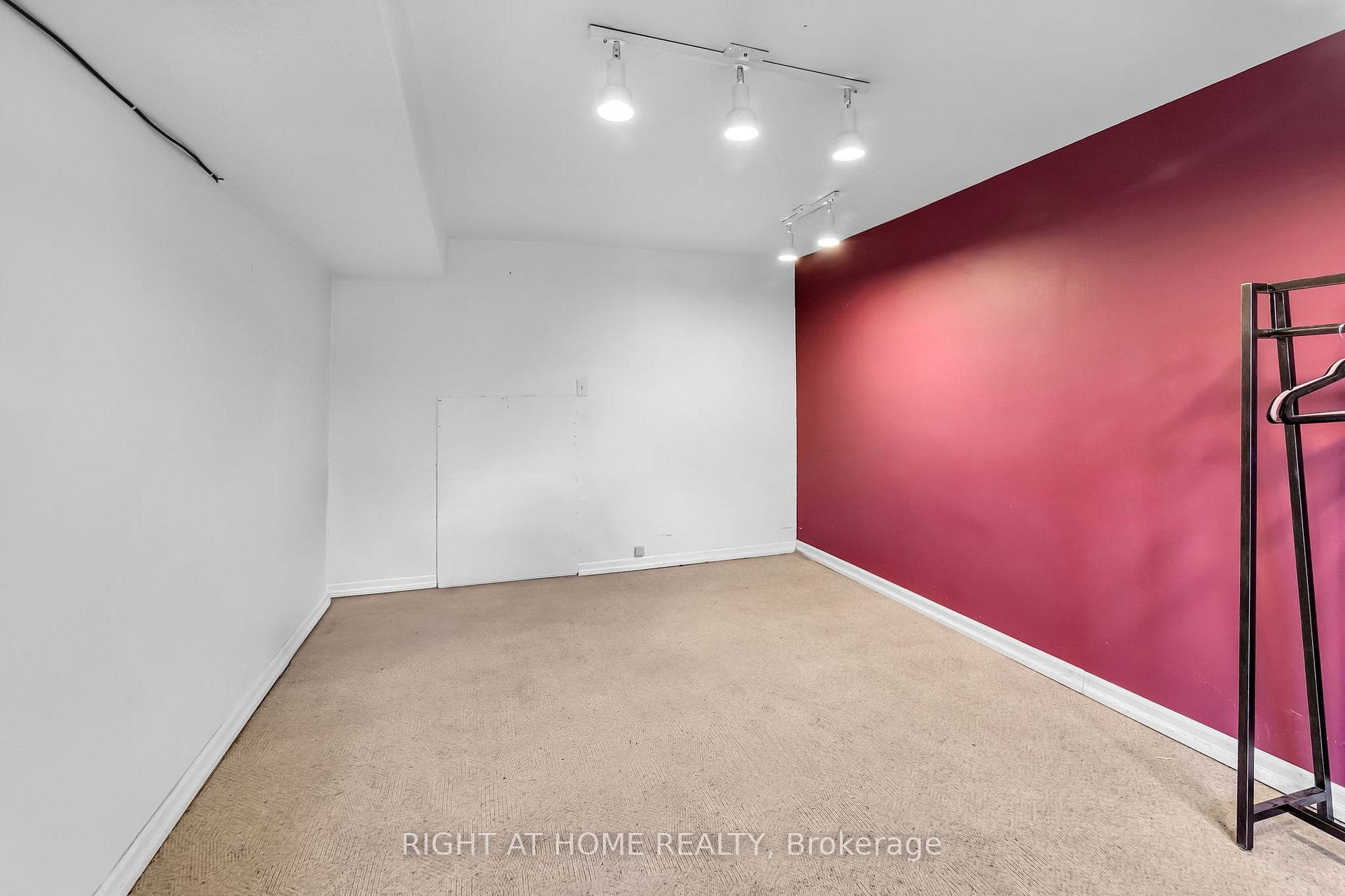 237 Eileen Avenue photo 29