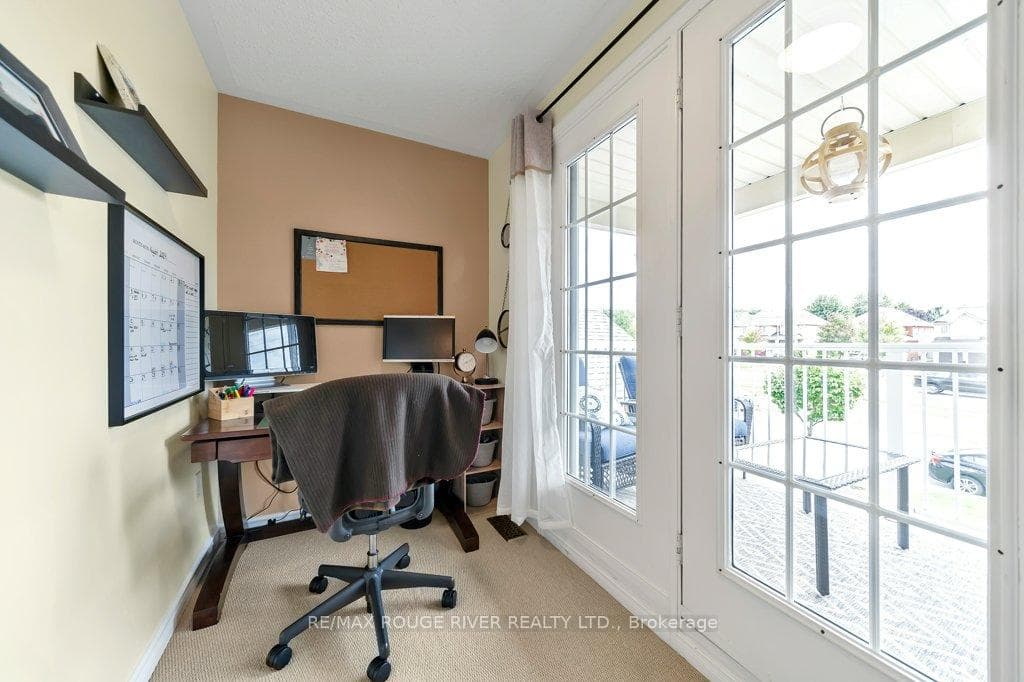 Ideal for Work At Home ..Yeah I'm at the Office