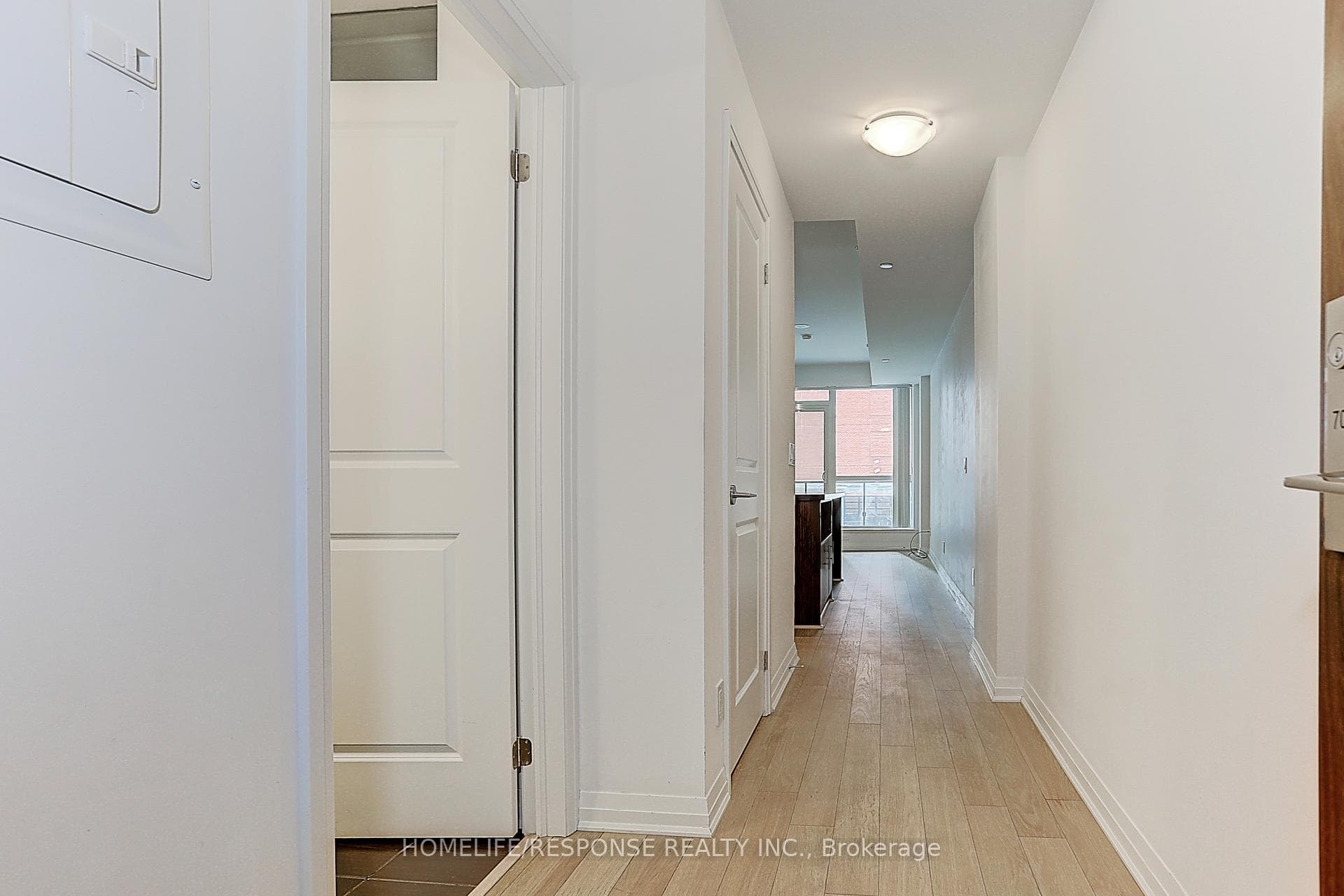 8 MERCER Street Unit 709 photo 6