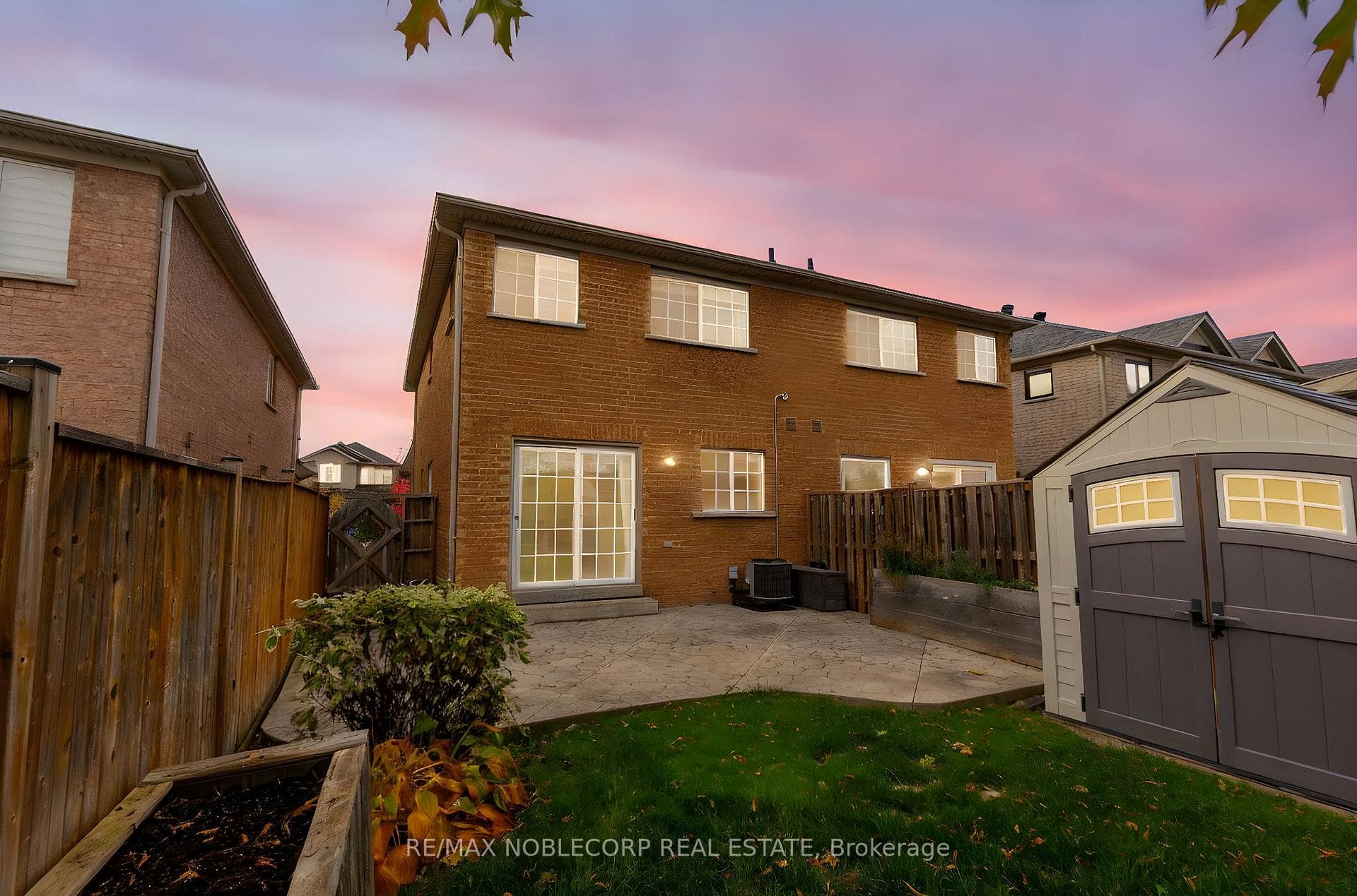 54 Lawren Harris Crescent photo 3