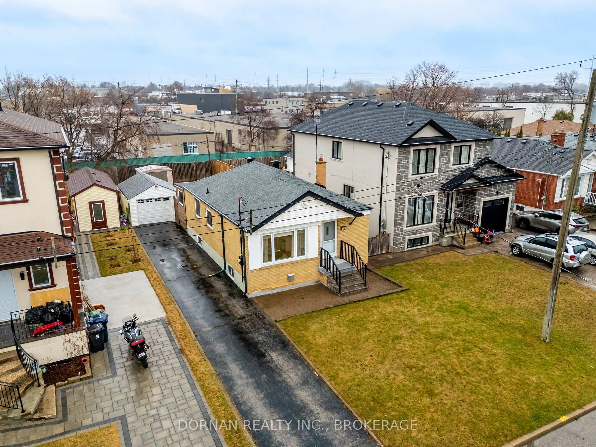 11 Frey Crescent photo 39