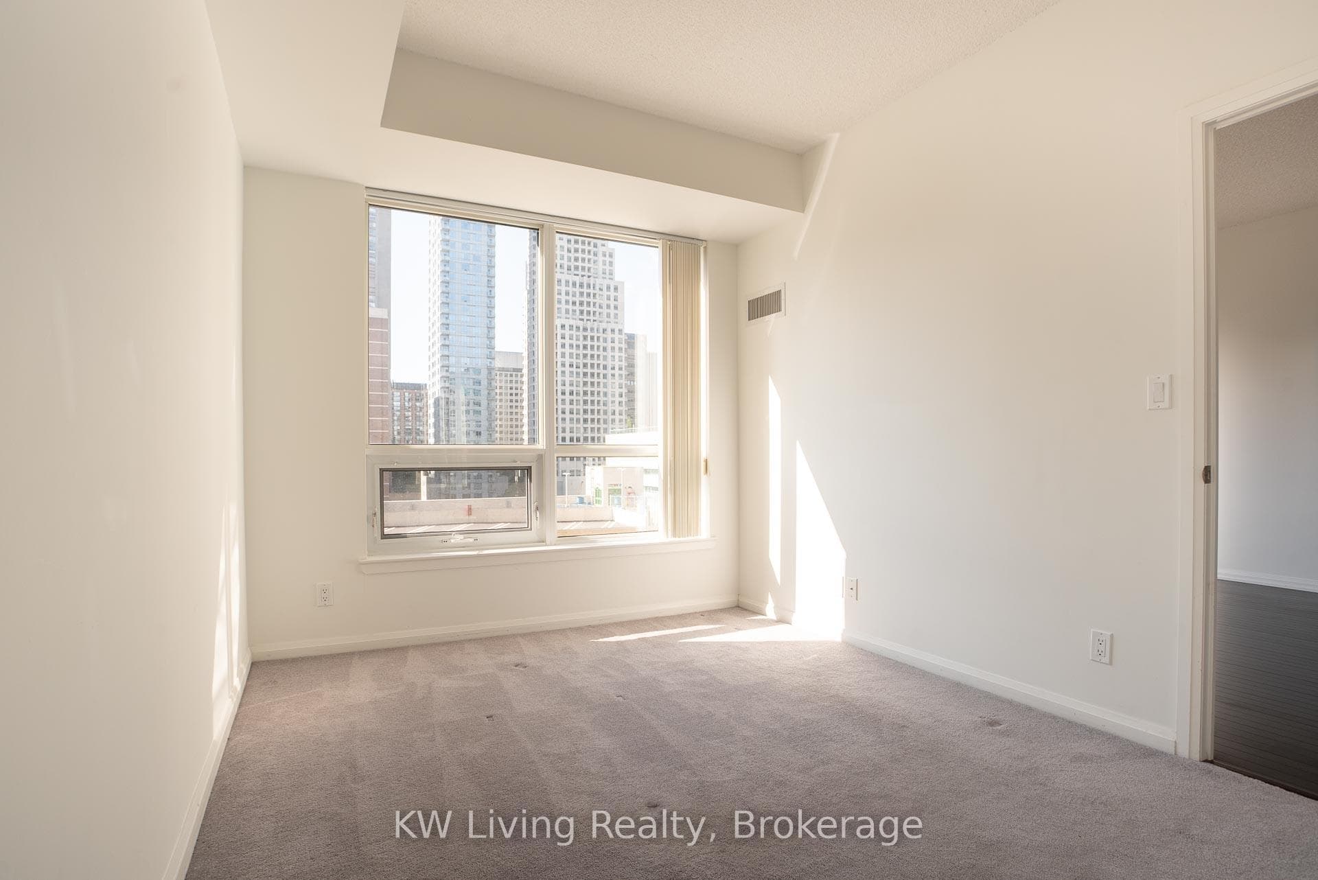 35 Hayden Street Unit 919 photo 6