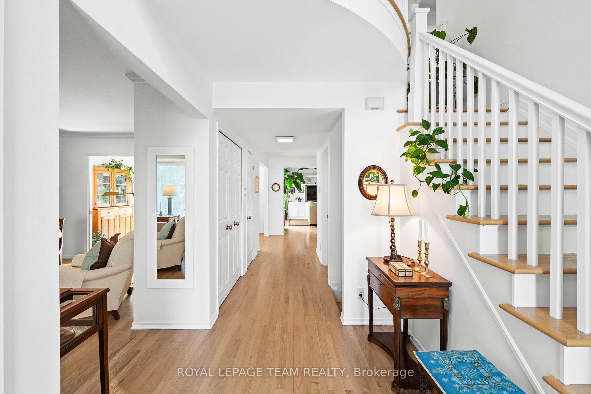 364 Avondale Avenue photo 5
