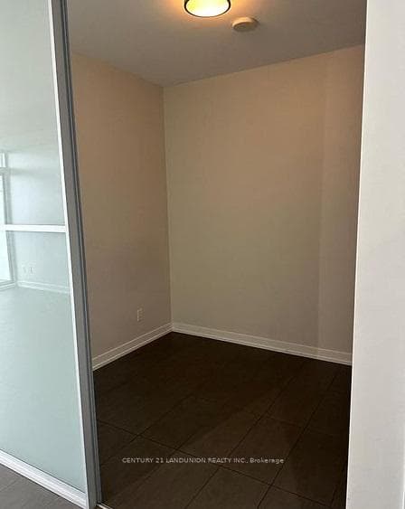 170 Fort York Boulevard Unit 2705 photo 7