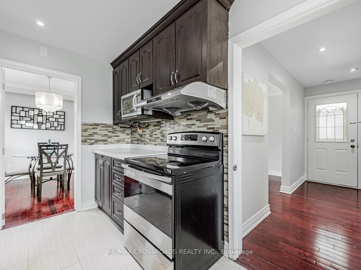 22 Araman Drive photo 7