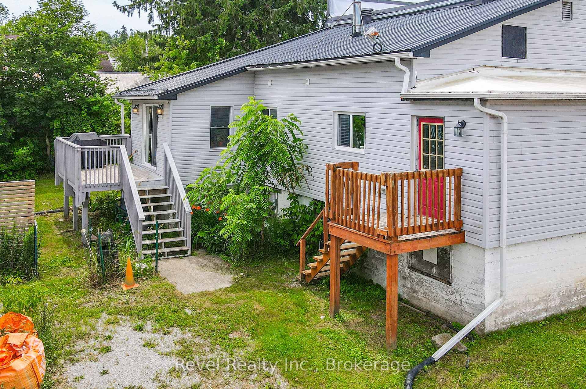 1718 Kirkfield Road photo 5