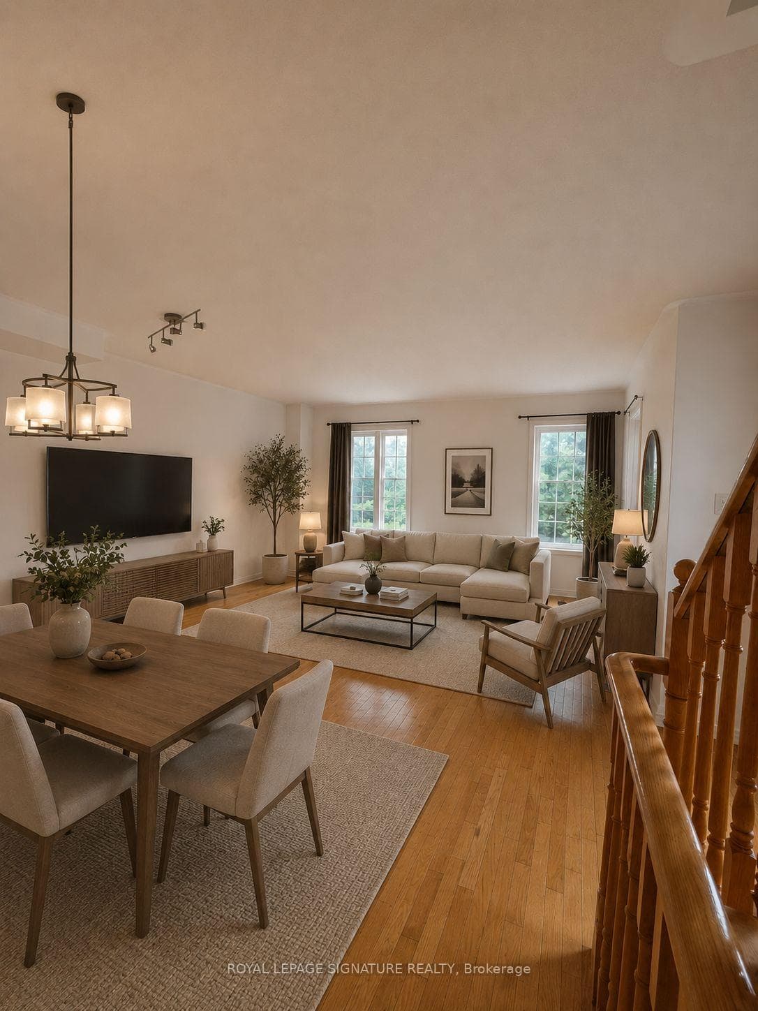 98 Birdstone Crescent photo 2