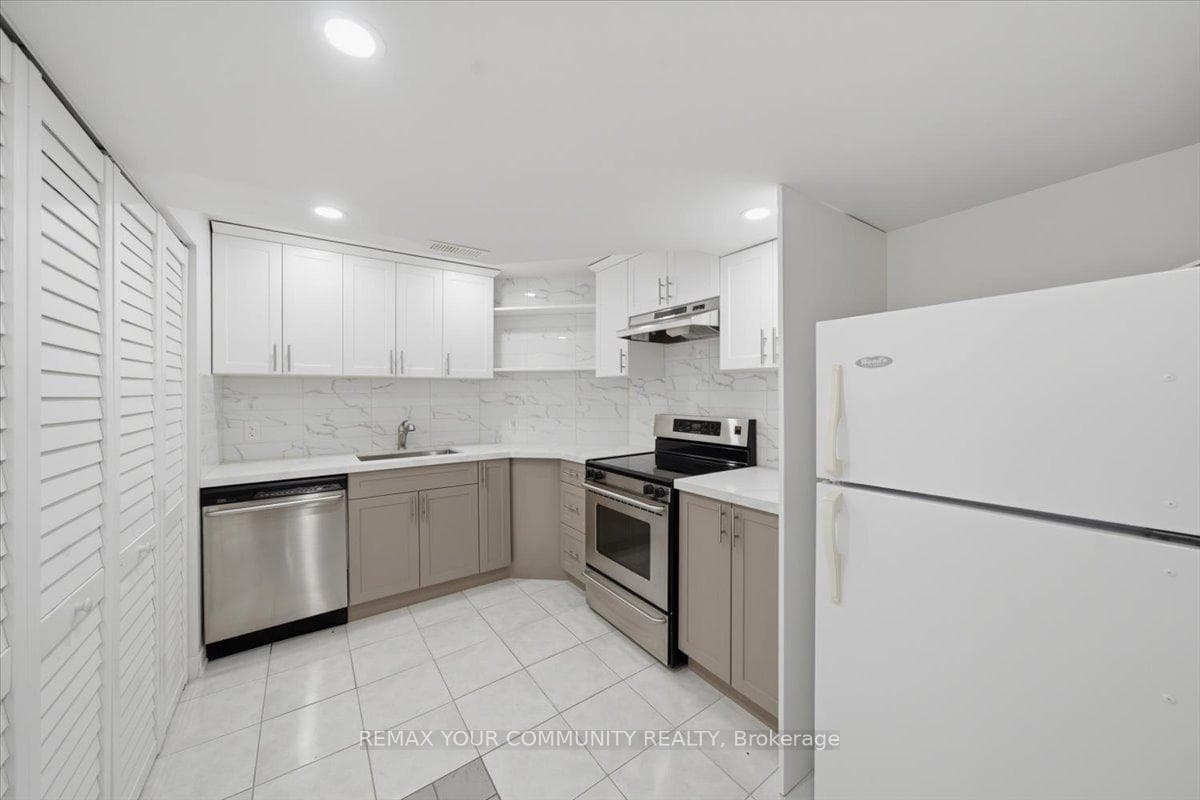 2 Hollywood Hill Circle Unit Lower photo 8