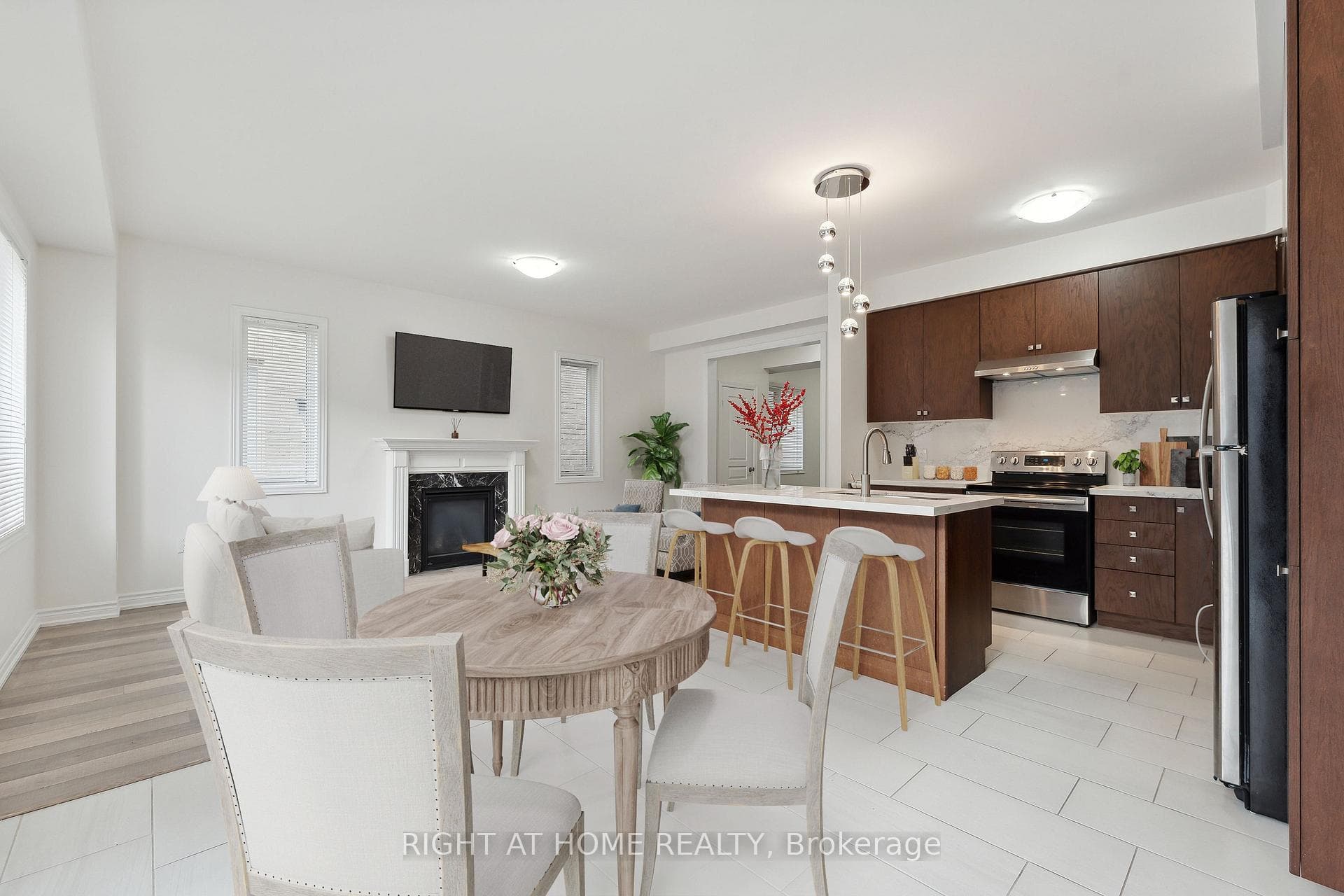 1538 Chretien Street photo 12