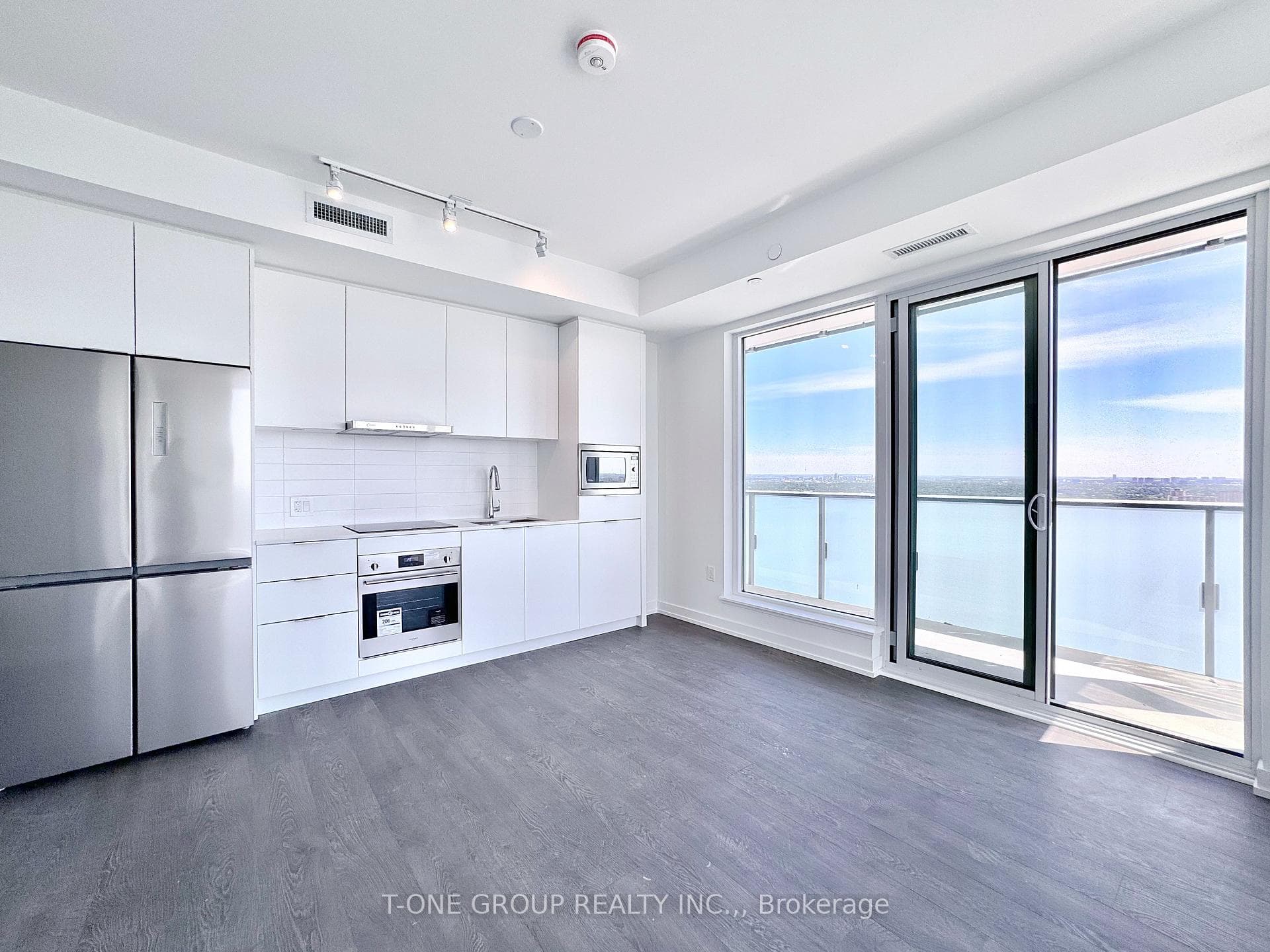 8 Olympic Garden Drive Unit S3003 photo 1