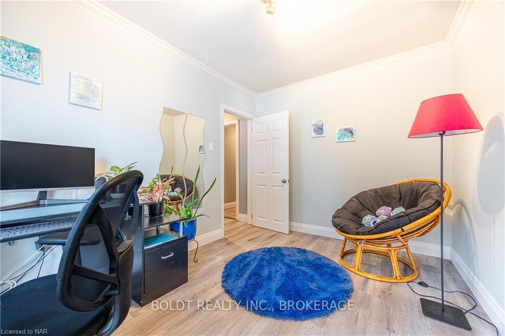 12 BYRON Place photo 12