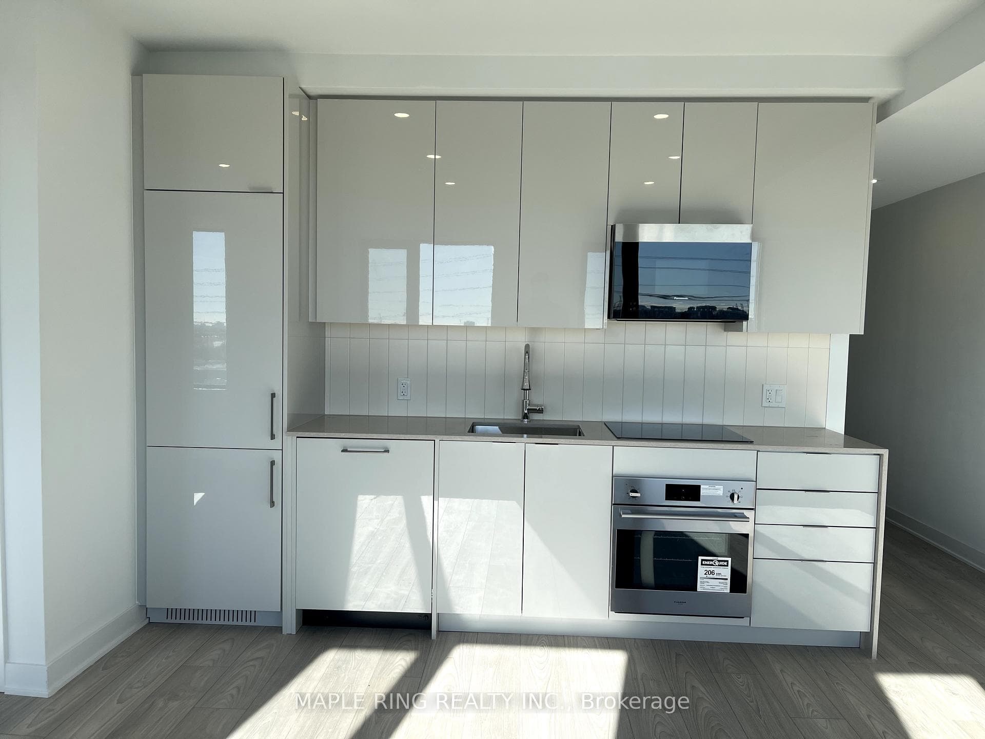 2920 Highway 7 Road Unit 511 photo 6