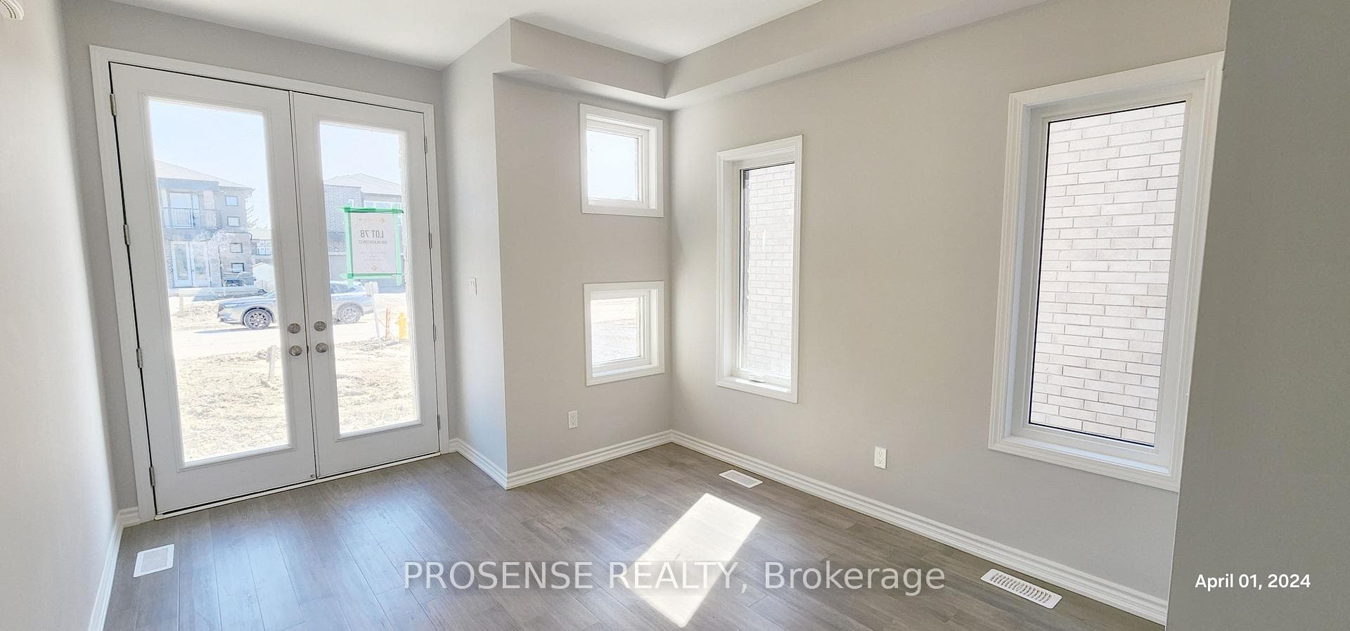 209 PILKINGTON Street photo 3