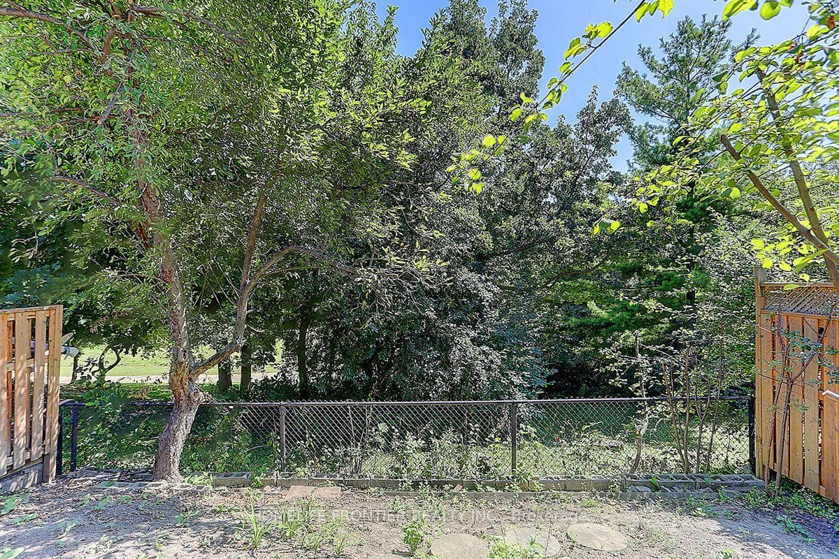 31 Boyne Highland Court Unit Ground photo 12