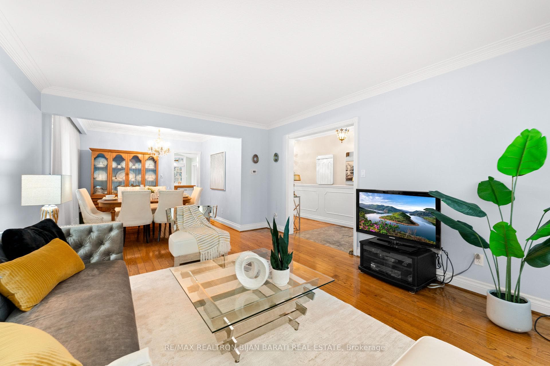 276 Kingsdale Avenue photo 11