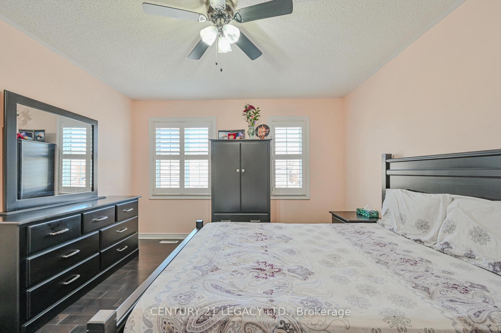 56 Gamson Crescent photo 25