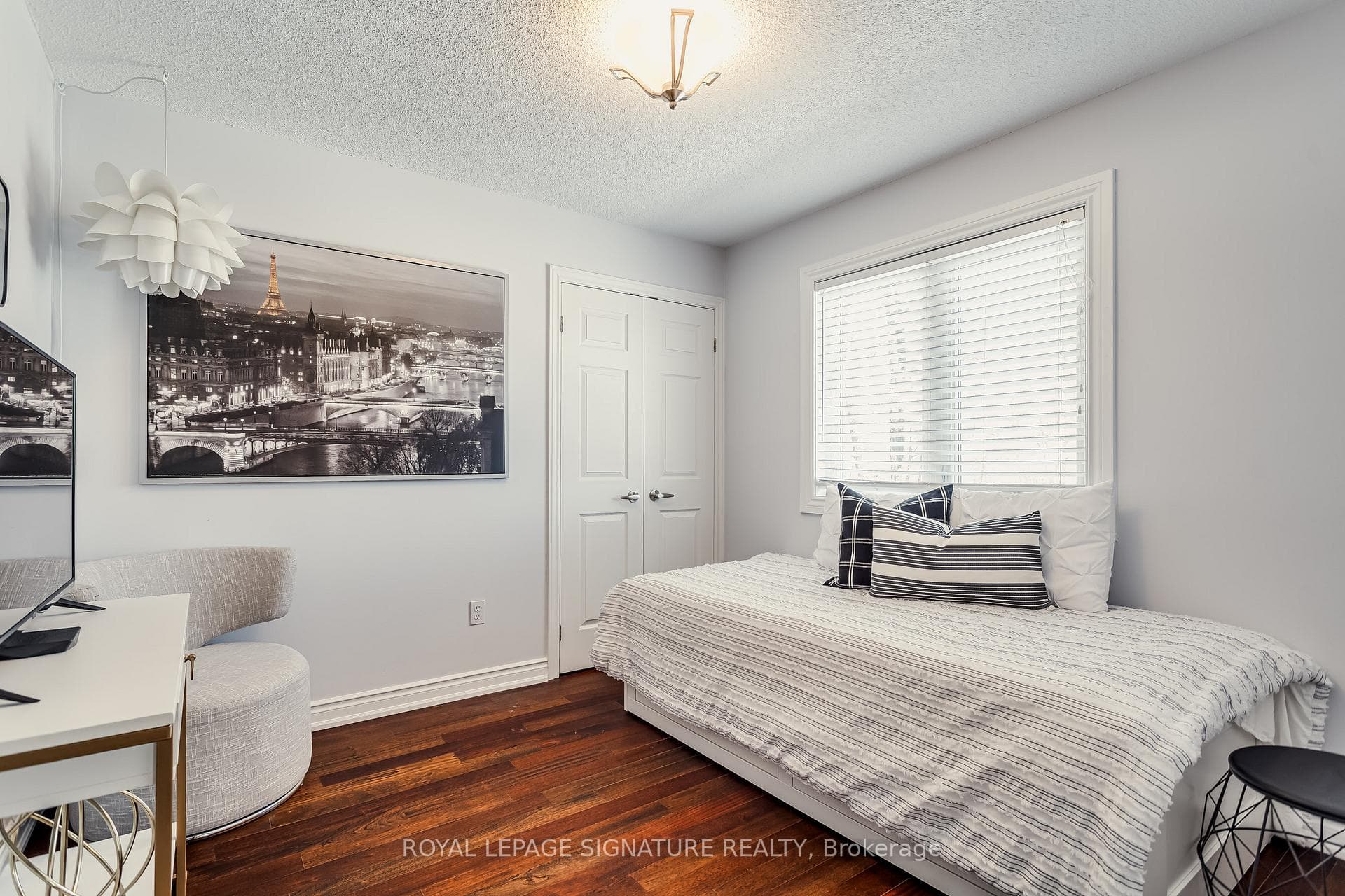 2 Valentine Place photo 30