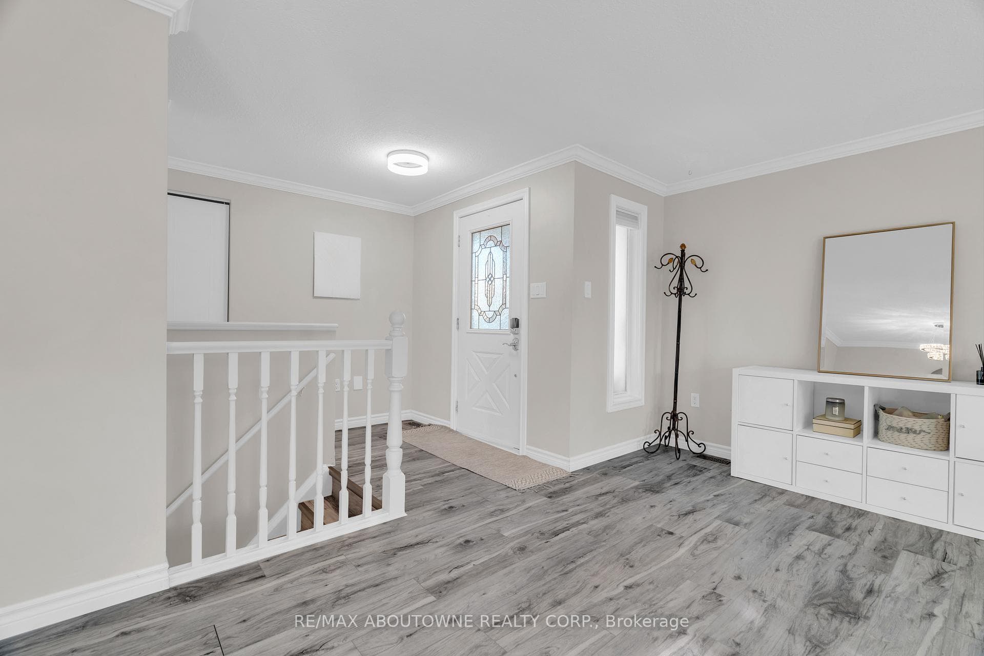 20 Moss Place photo 4