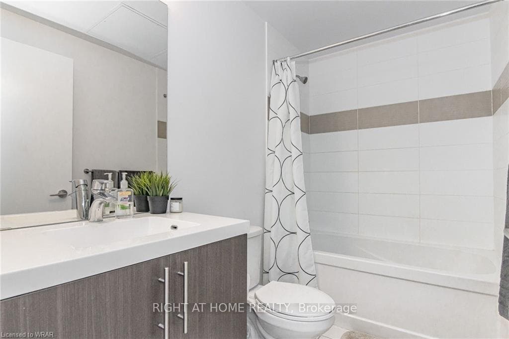 85 Duke Street Unit 1401 photo 10