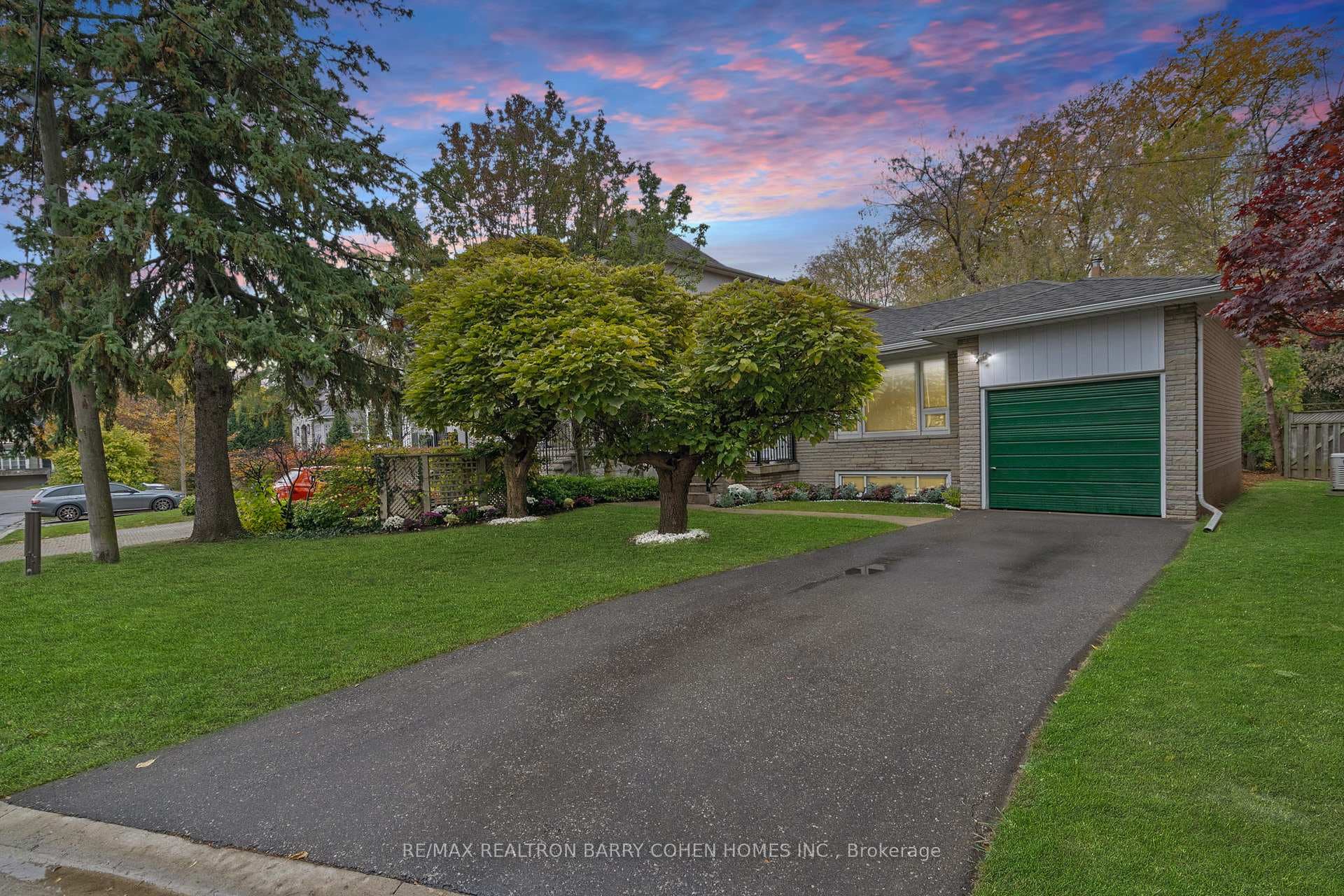 132 Grey Road photo 1
