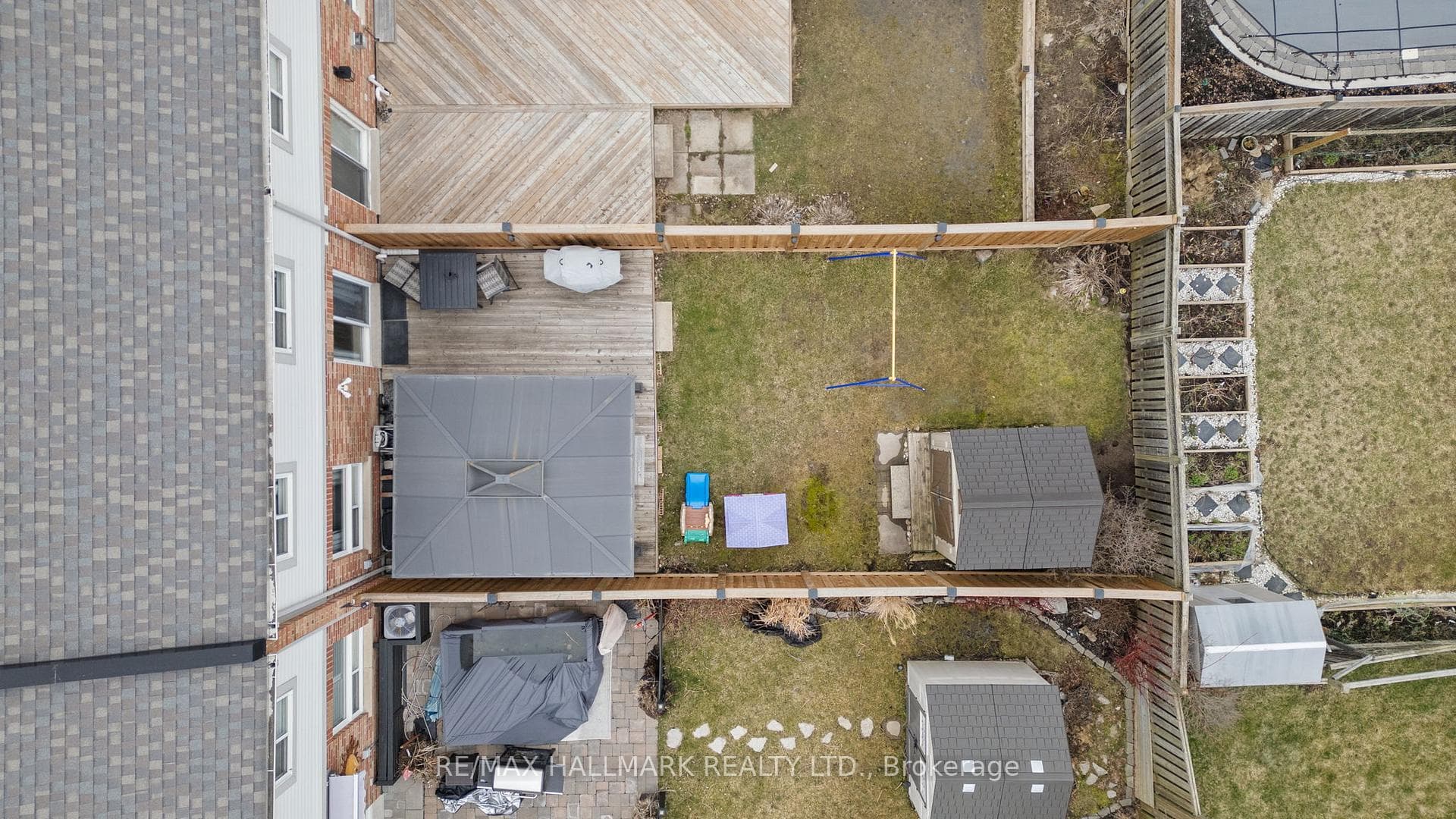 101 Telegraph Drive photo 35
