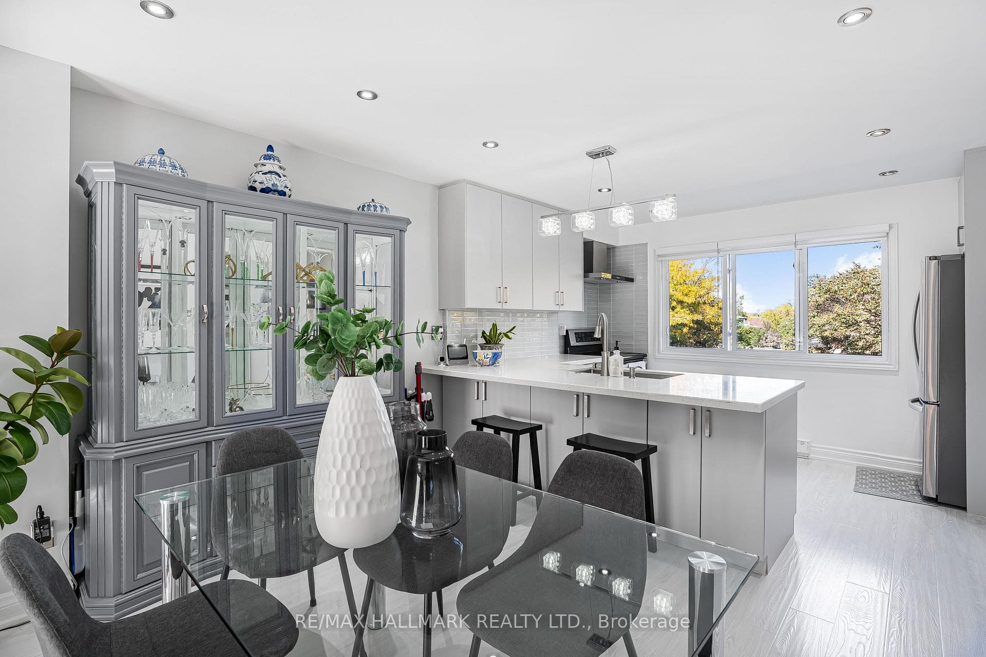 195 Trudelle Street Unit 19 photo 29