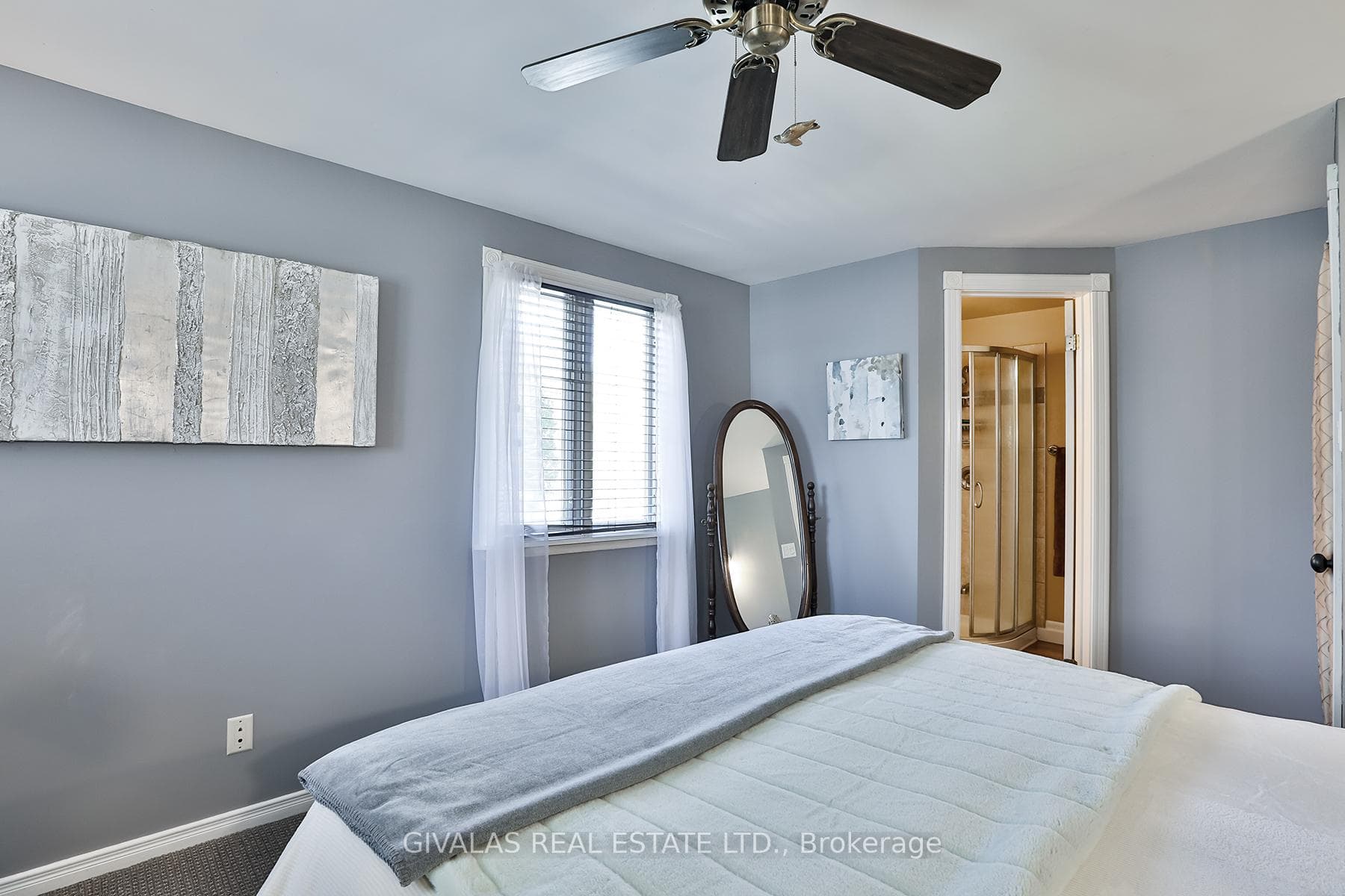 1758 Fairport Road photo 19