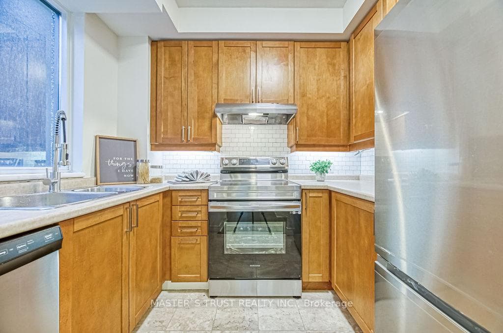 55 Bloor Street Unit 607 photo 12