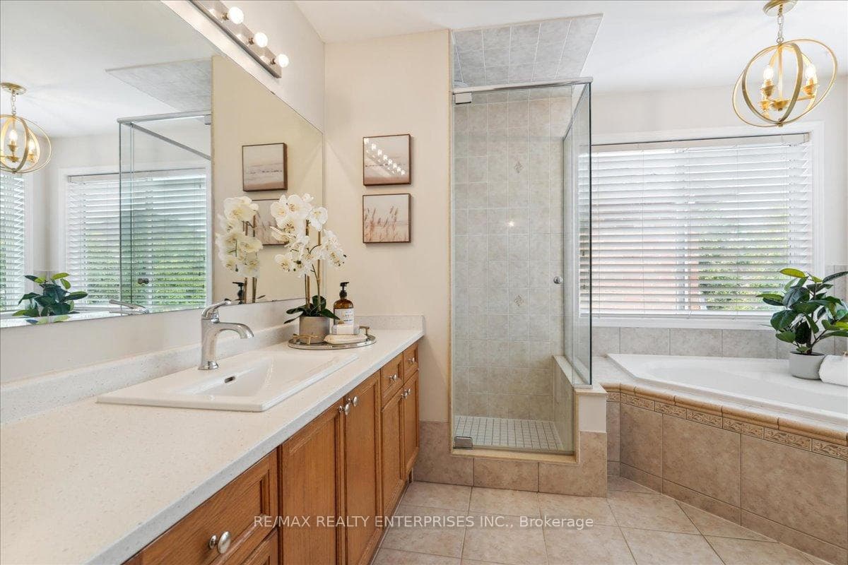 1378 Storey Drive photo 18