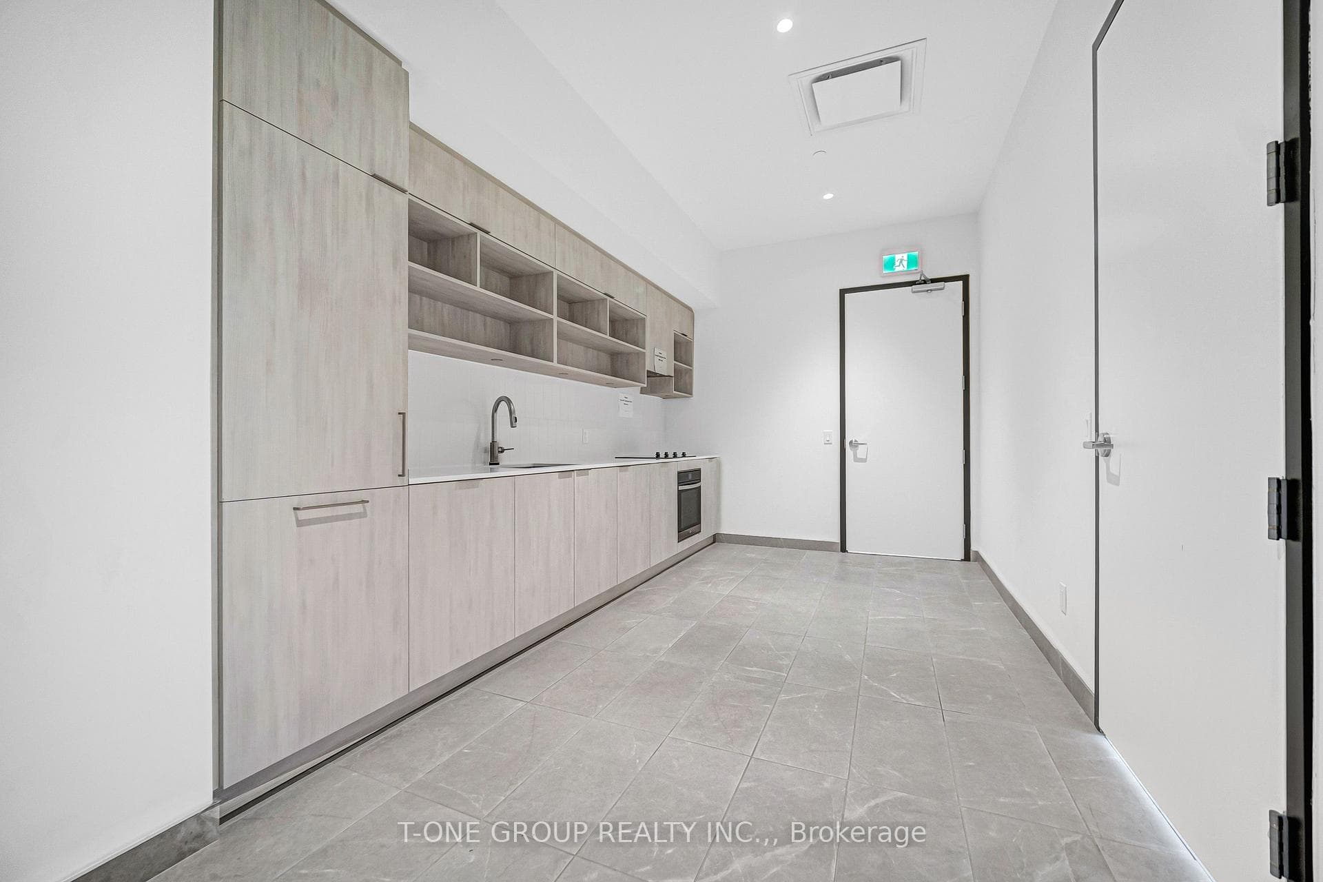 6 David Eyer Road Unit 313 photo 39