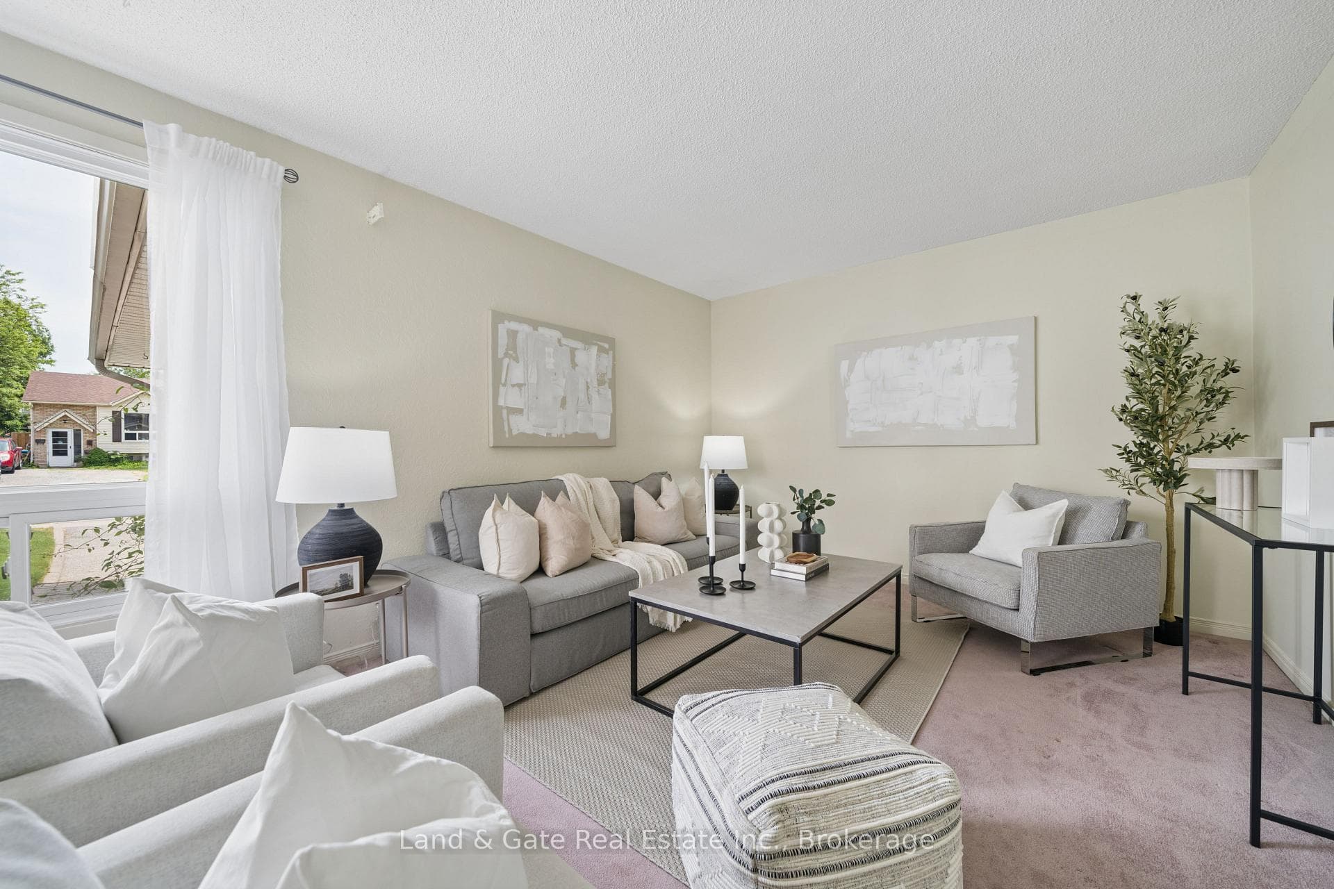1286 Pinehurst Avenue photo 9