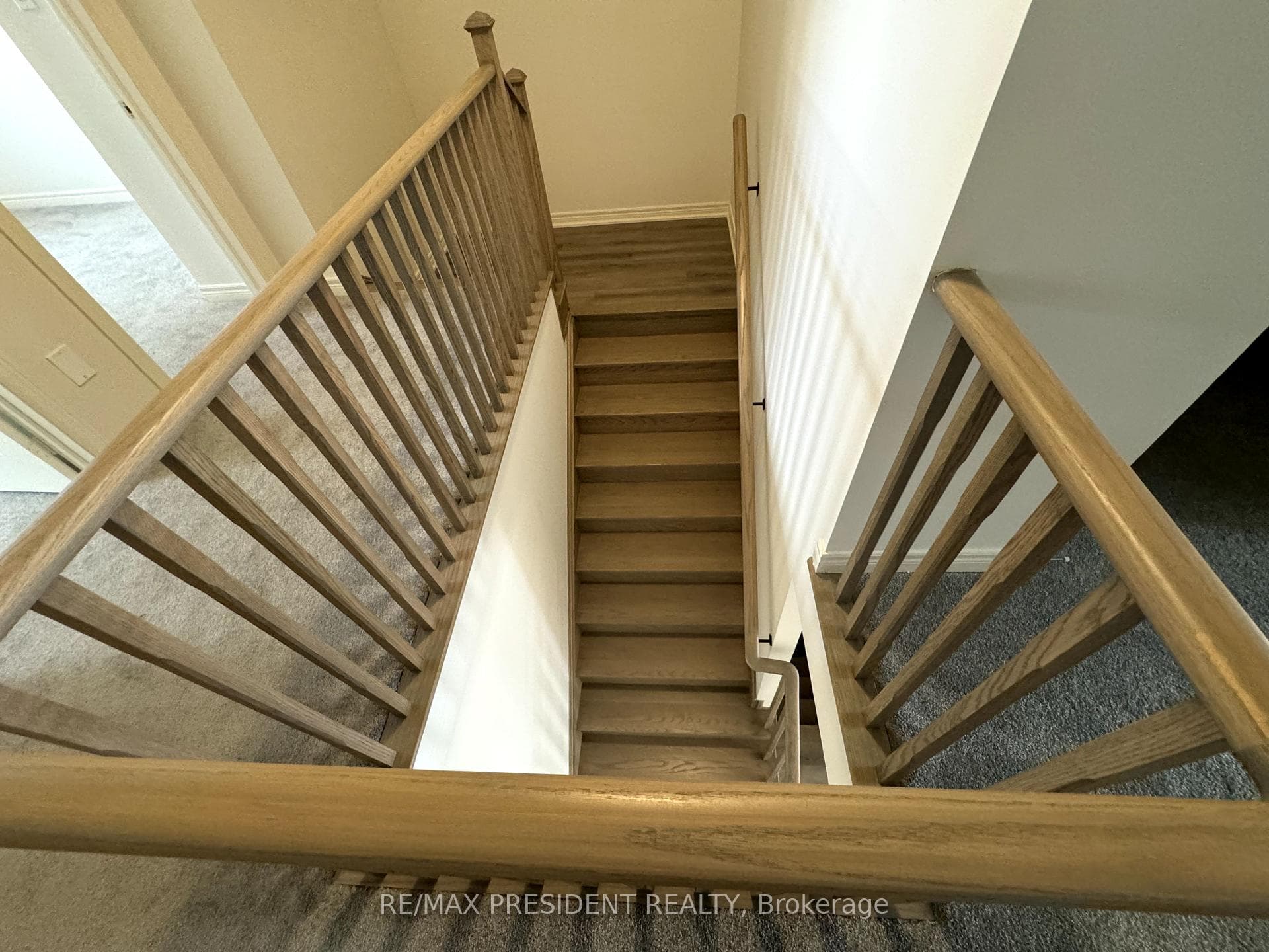 45 Gledhill Crescent photo 15