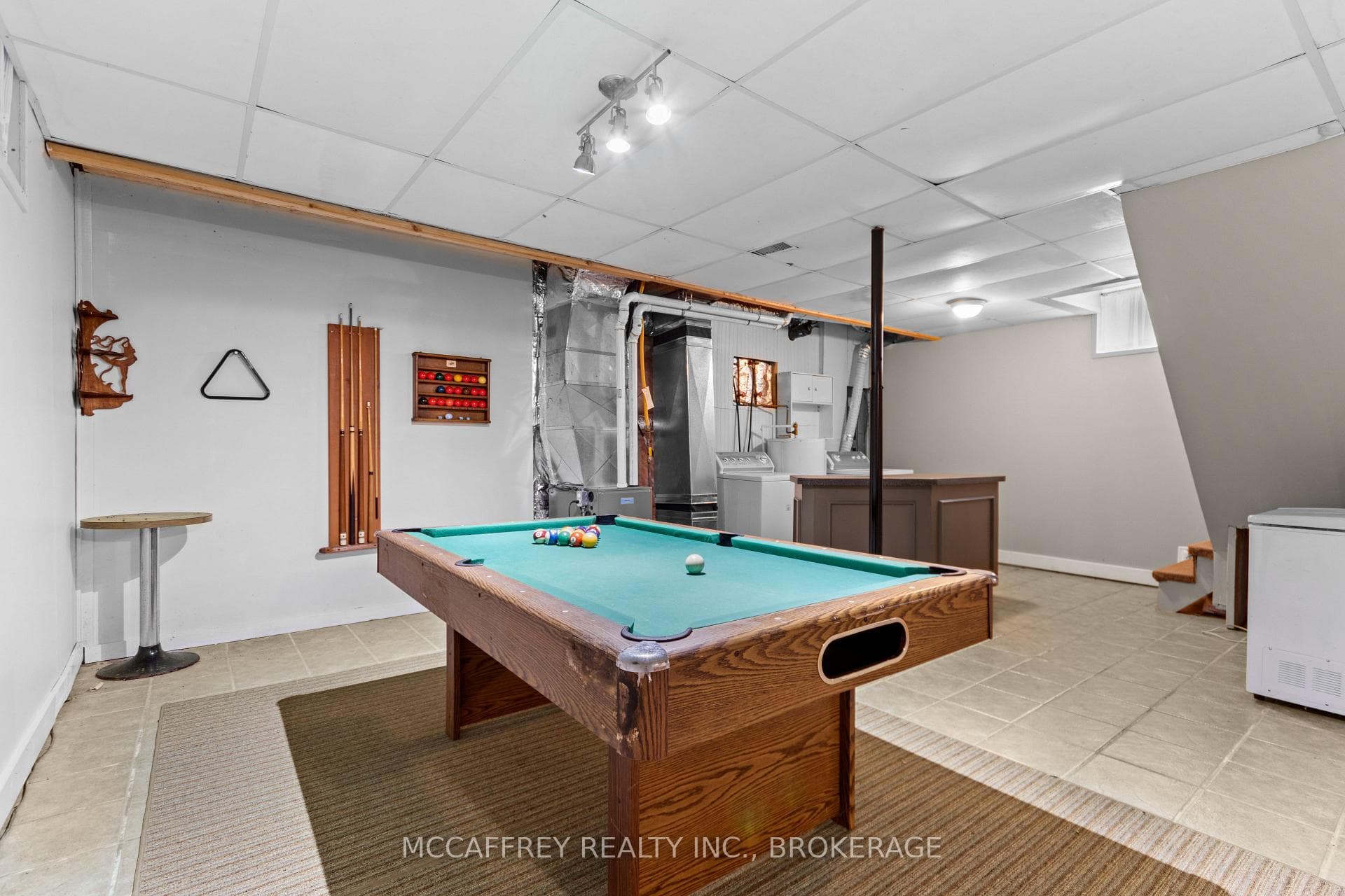 535 BEECHWOOD Road photo 32