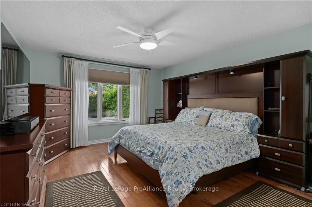 25 KENWOODS Circle photo 15